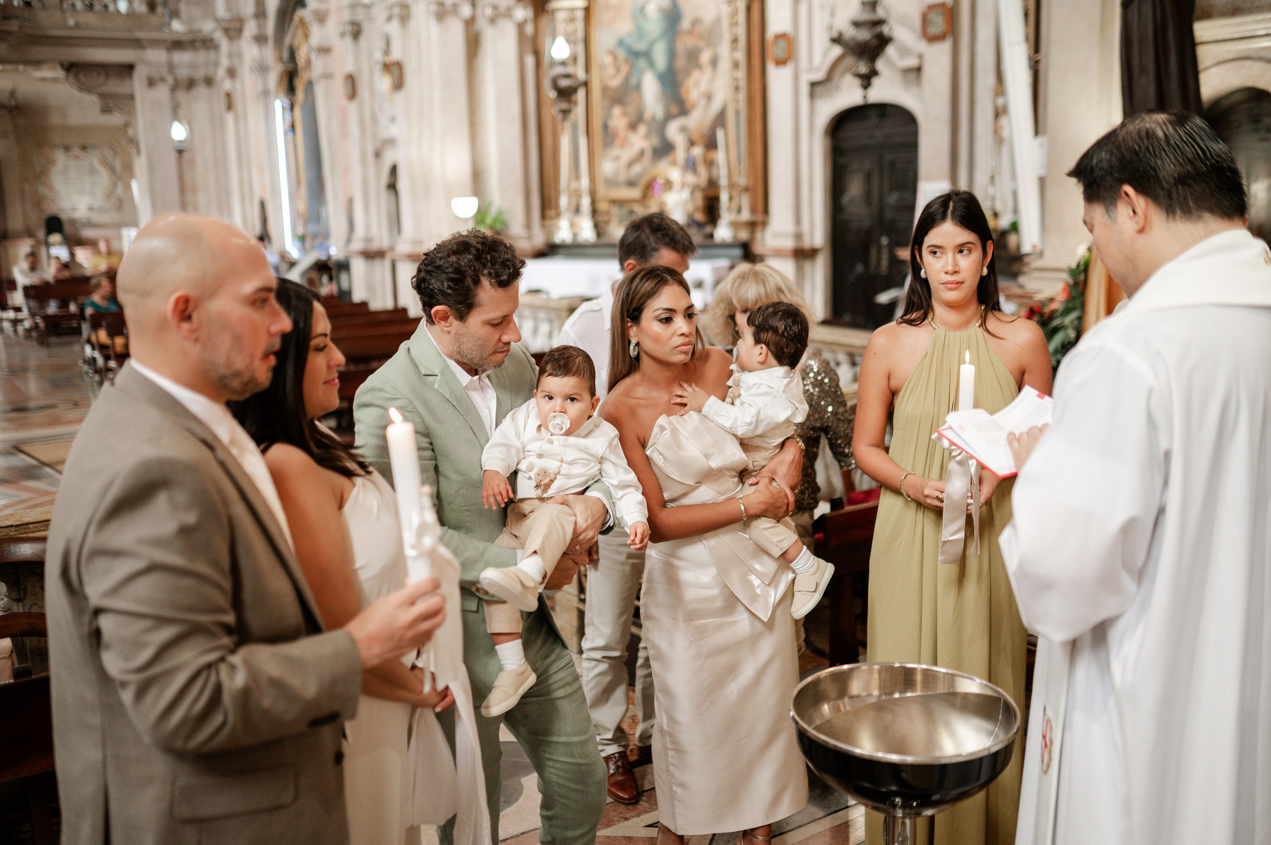 Фотосъёмка крестин — тёплые и значимые моменты. Ваш фотограф в Лиссабоне — Анна Белова