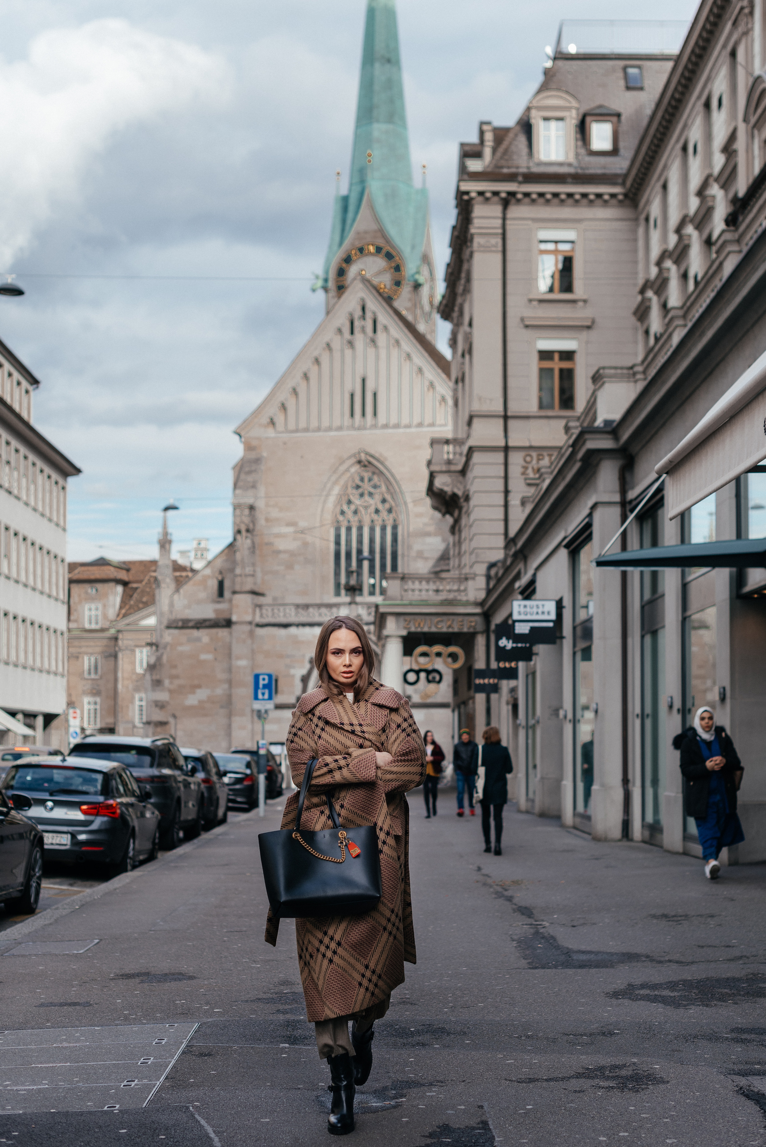 KSENIA. I am Elena Altendorfer. Wedding photographer in Zurich and Switzerland