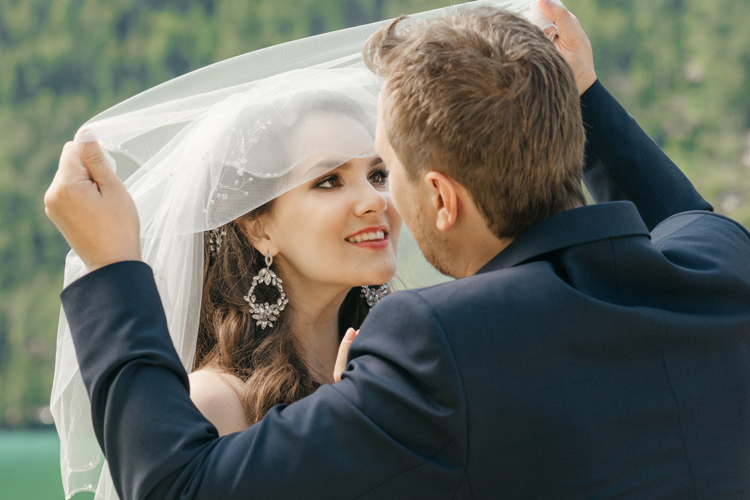 POLINA & MARIO Lake Klöntaler, Switzerland. I am Elena Altendorfer. Wedding photographer in Zurich and Switzerland
