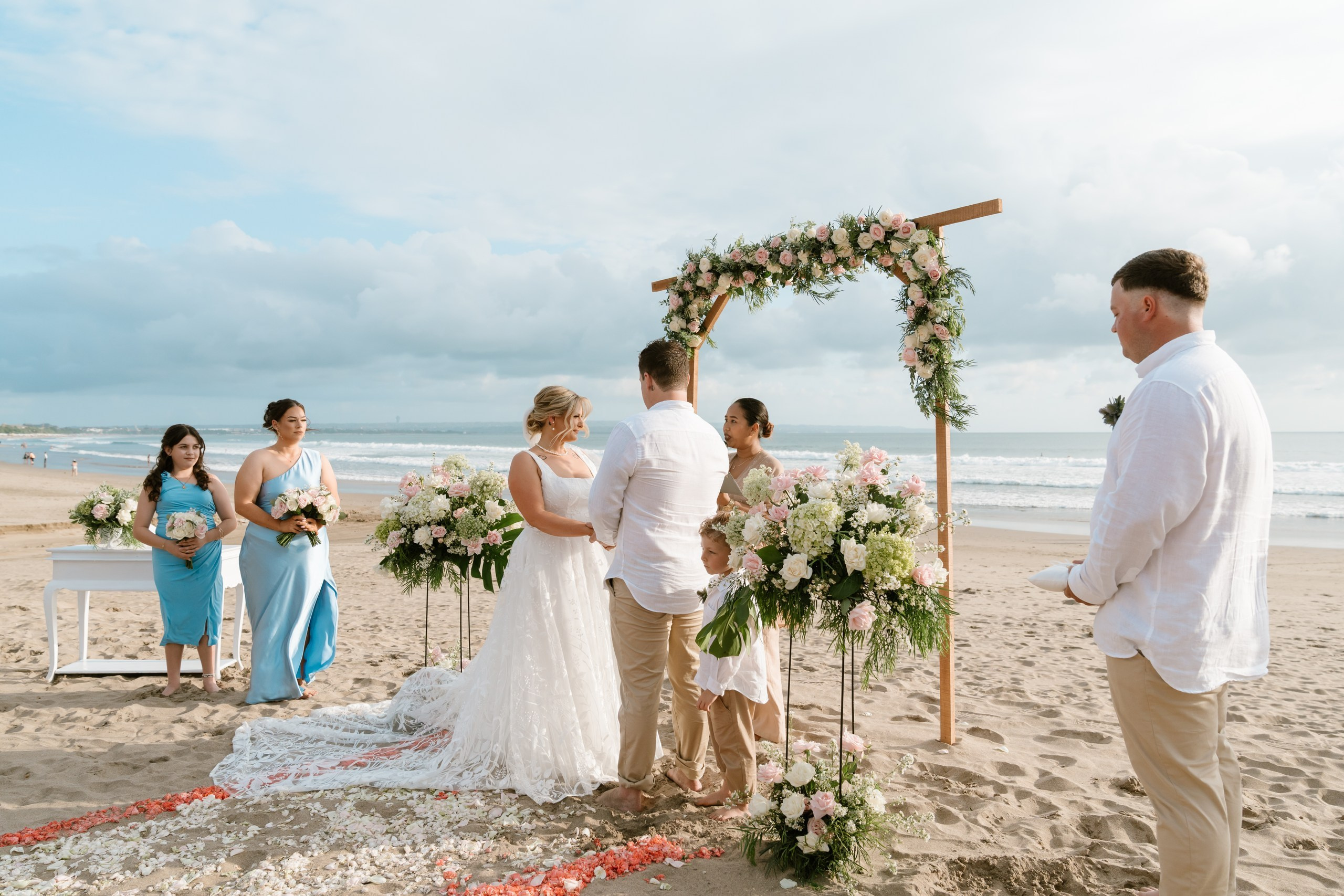 Ethan & Alyshia. Female Photographer in Bali