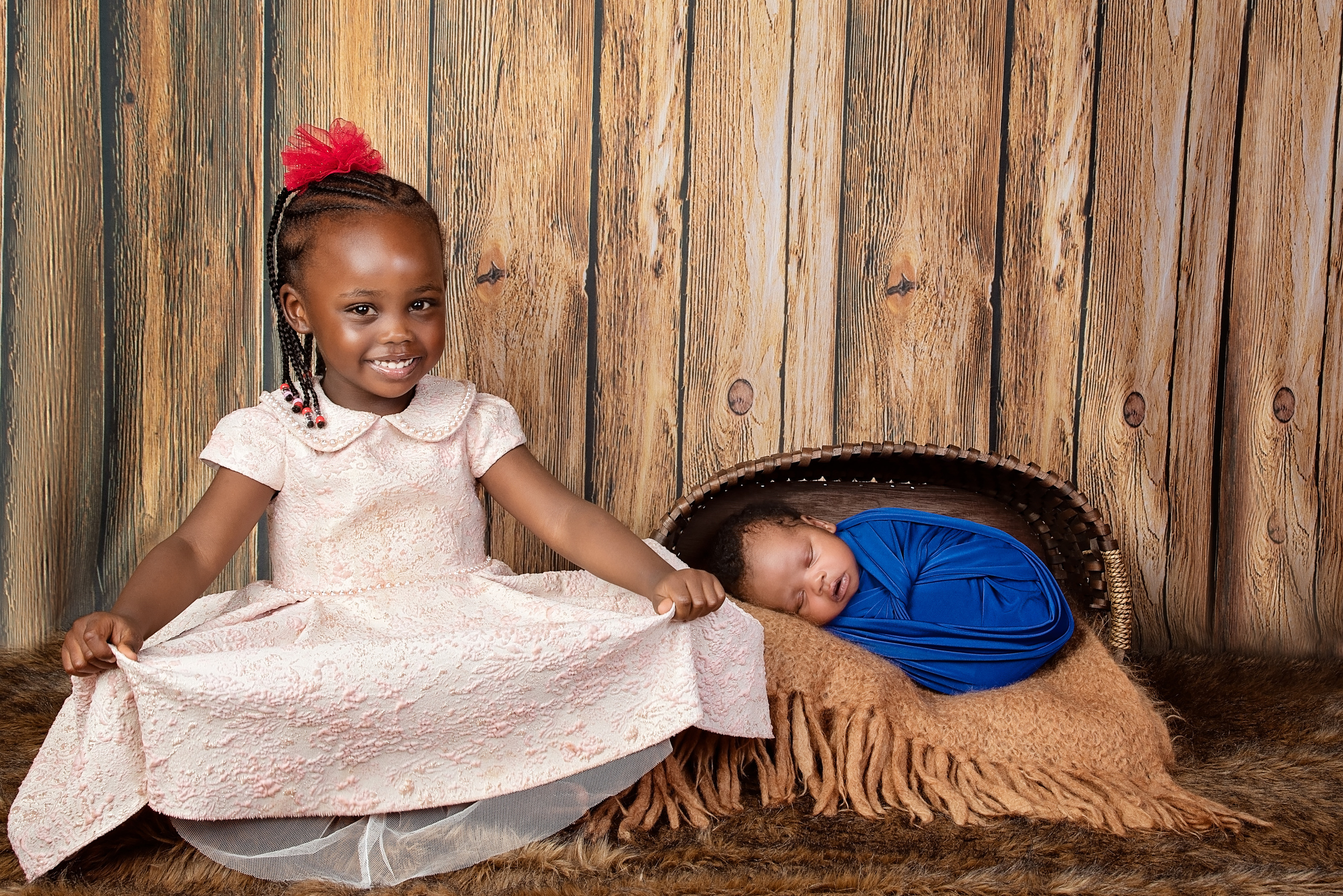 Cynthia newborn sibling and family photo shoot Nairobi Kenya. Newborn, Baby, Maternity and Family Photographer Nairobi Mombasa Kenya