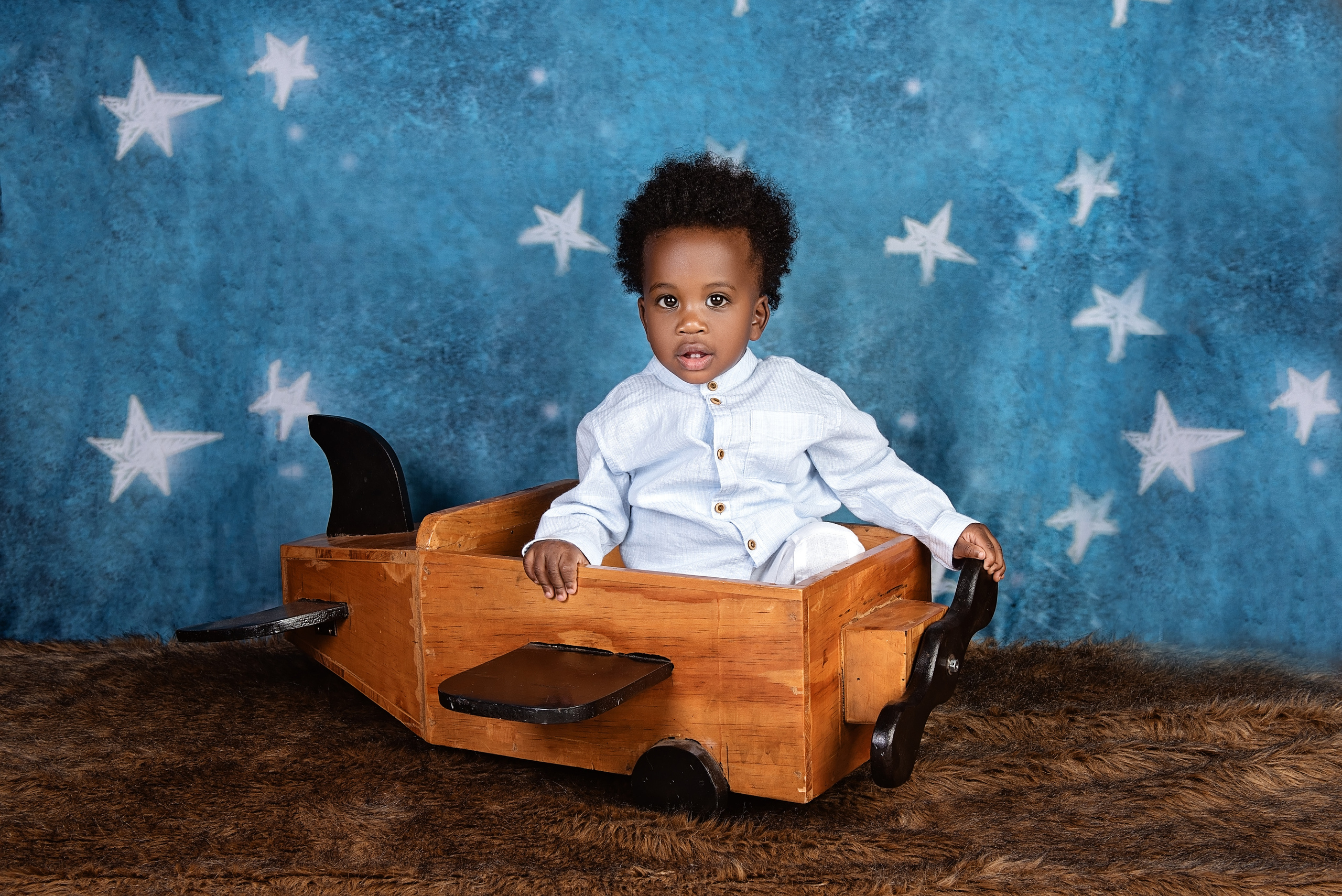 Lily 1 year with cake smash and sibling photo shoot Nairobi Kenya. Newborn, Baby, Maternity and Family Photographer Nairobi Mombasa Kenya