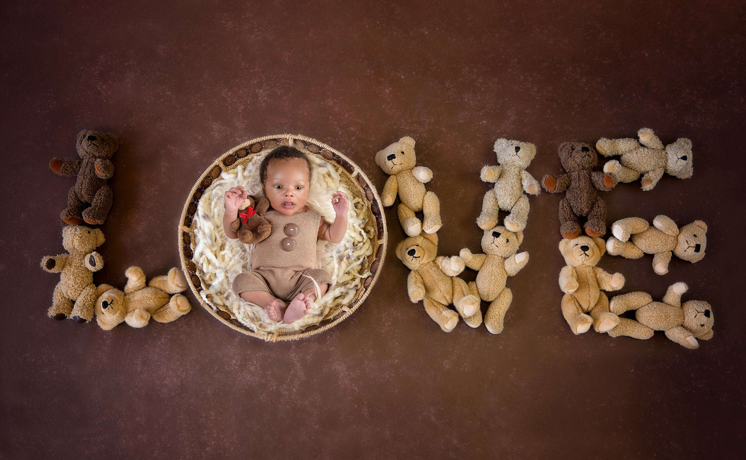 Grace 2 weeks photo shoot Kitui Kenya. Newborn, Baby, Maternity and Family Photographer Nairobi Mombasa Kenya