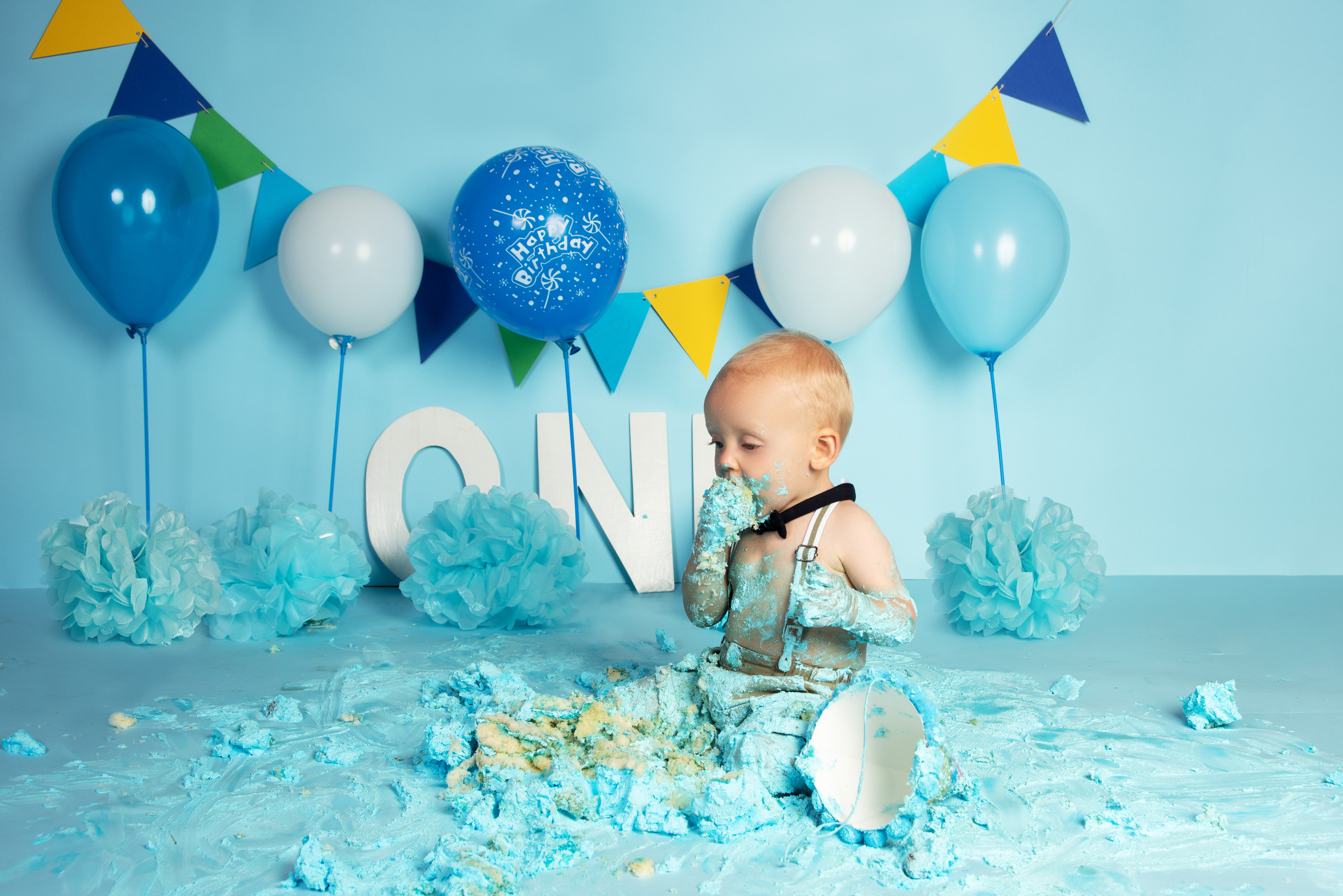 Baby Saul newborn family and cake smash photo shoot Nairobi Kenya. Newborn, Baby, Maternity and Family Photographer Nairobi Mombasa Kenya