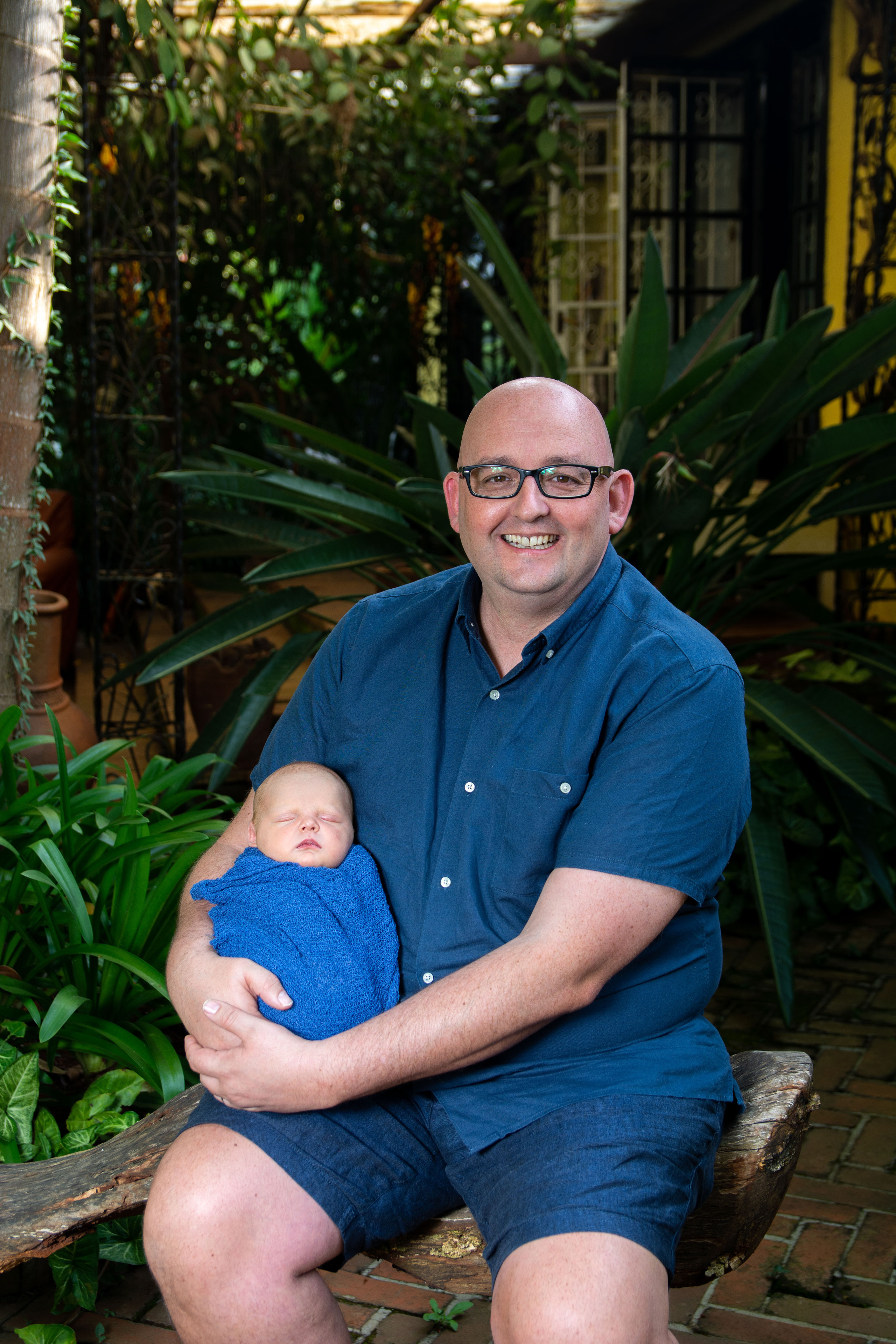 Baby Saul newborn family and cake smash photo shoot Nairobi Kenya. Newborn, Baby, Maternity and Family Photographer Nairobi Mombasa Kenya