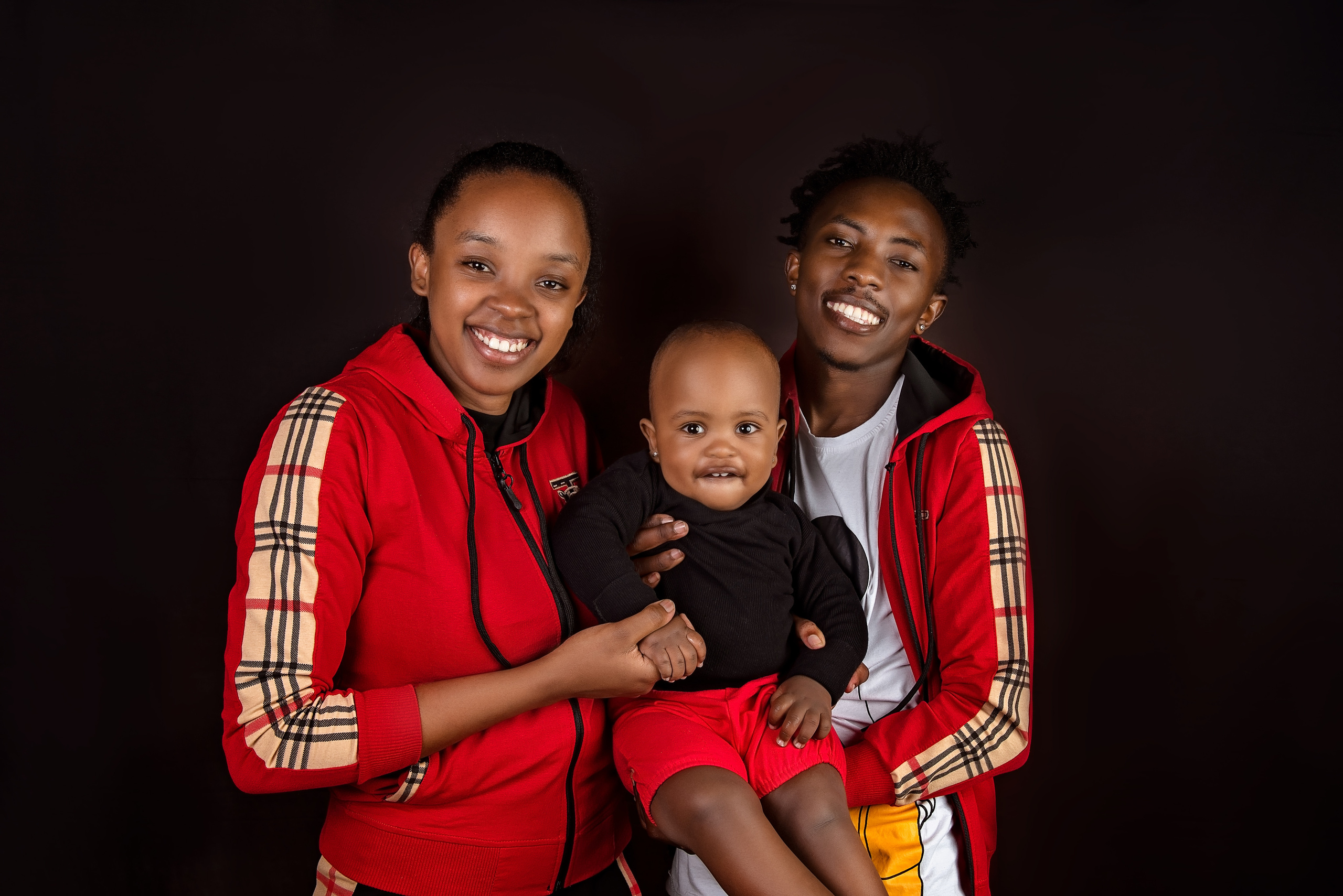 Baby Austin’s 1st birthday cake smash shoot Nairobi Mombasa Kenya. Newborn, Baby, Maternity and Family Photographer Nairobi Mombasa Kenya