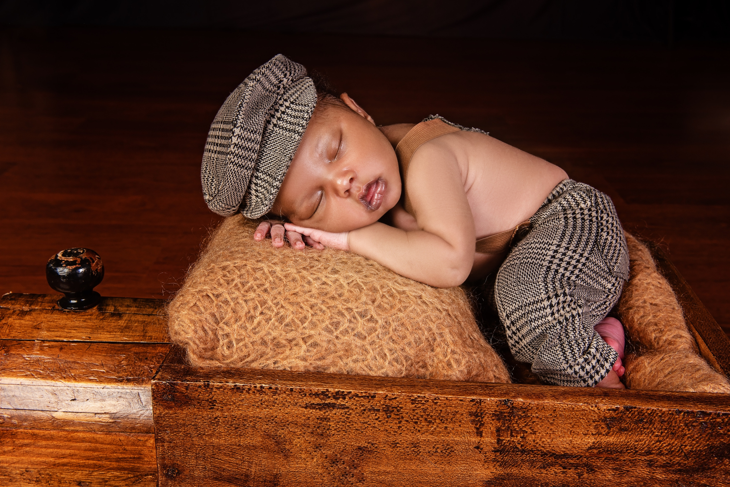 Grace 2 weeks photo shoot Kitui Kenya. Newborn, Baby, Maternity and Family Photographer Nairobi Mombasa Kenya