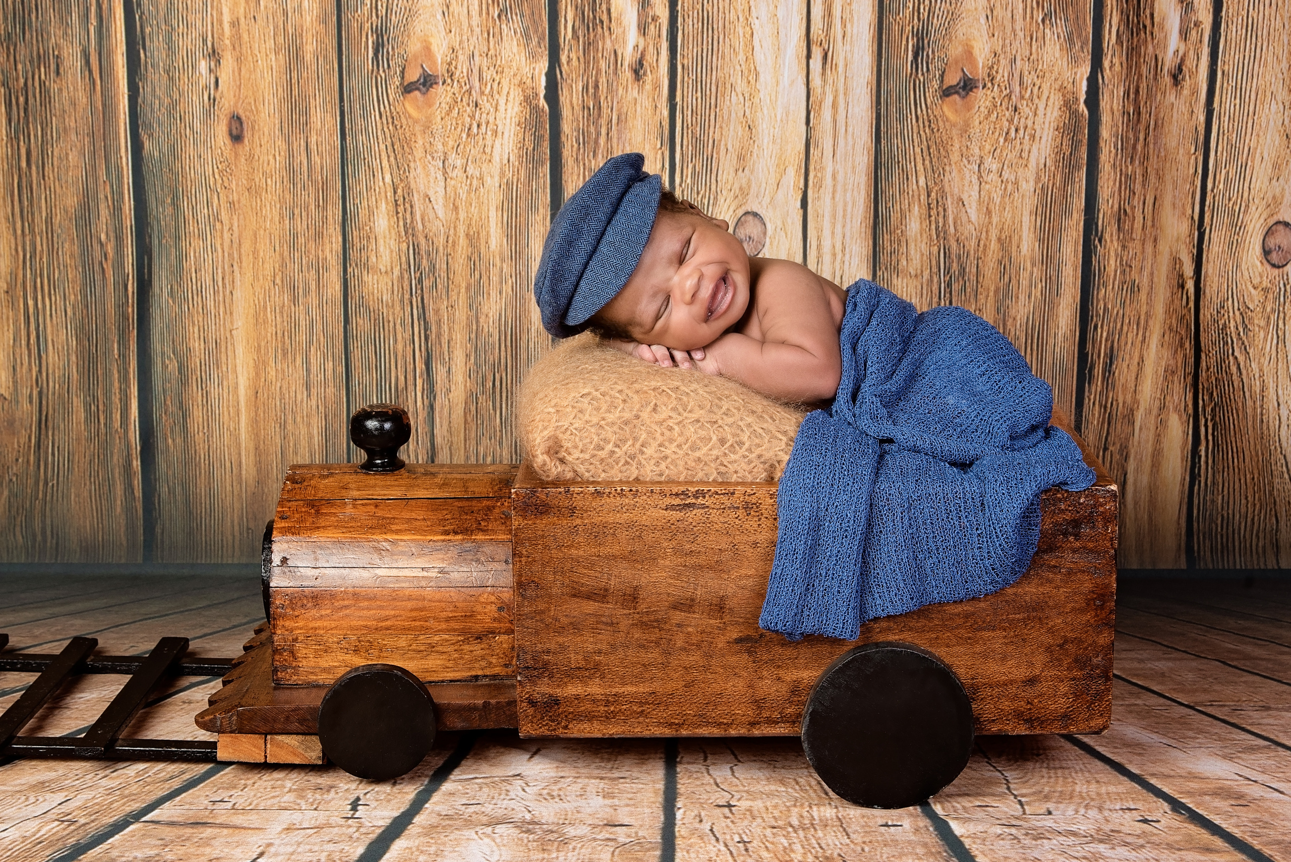 Cynthia newborn sibling and family photo shoot Nairobi Kenya. Newborn, Baby, Maternity and Family Photographer Nairobi Mombasa Kenya