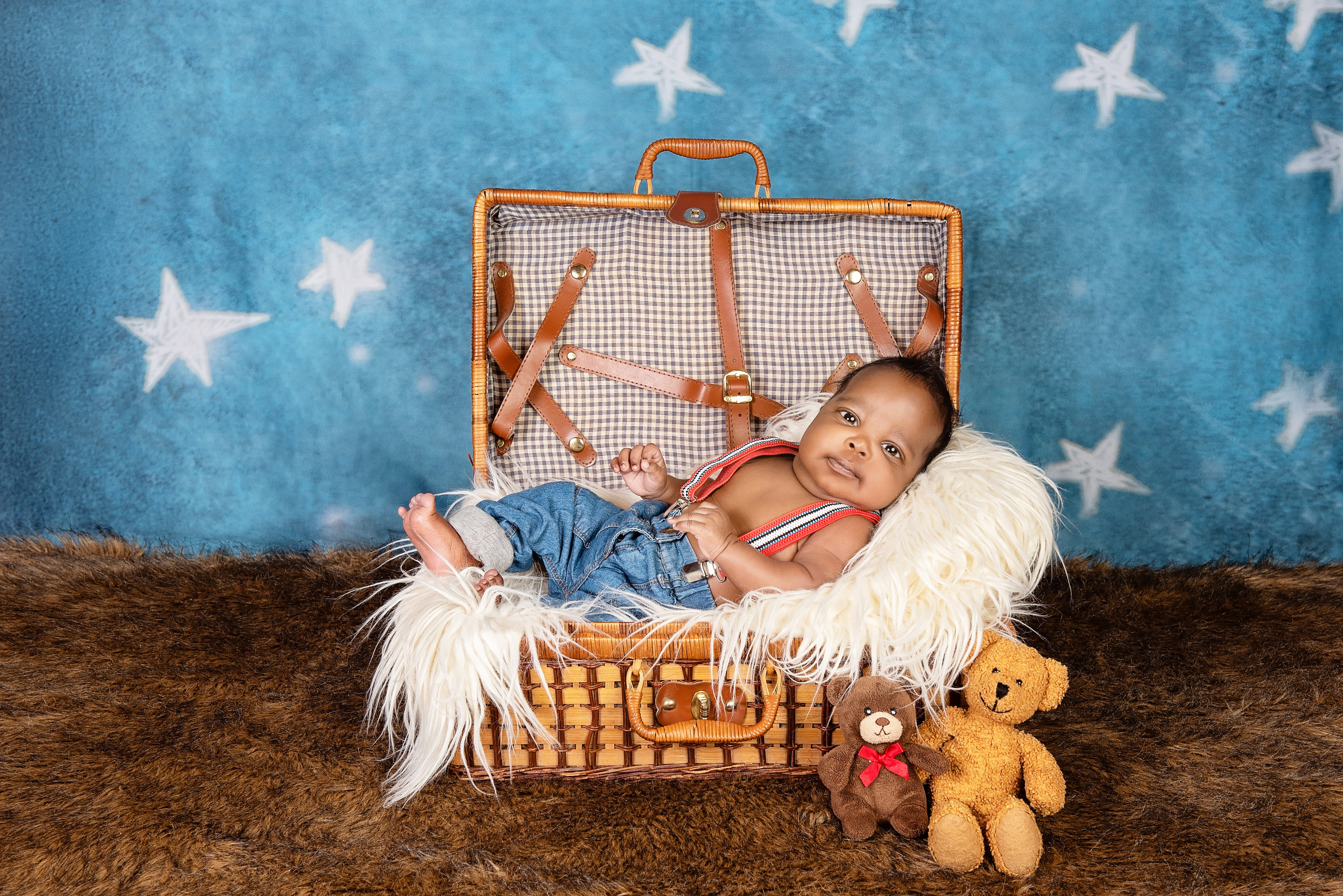 Ann twins, sibling and family photoshoot Nairobi Kenya. Newborn, Baby, Maternity and Family Photographer Nairobi Mombasa Kenya