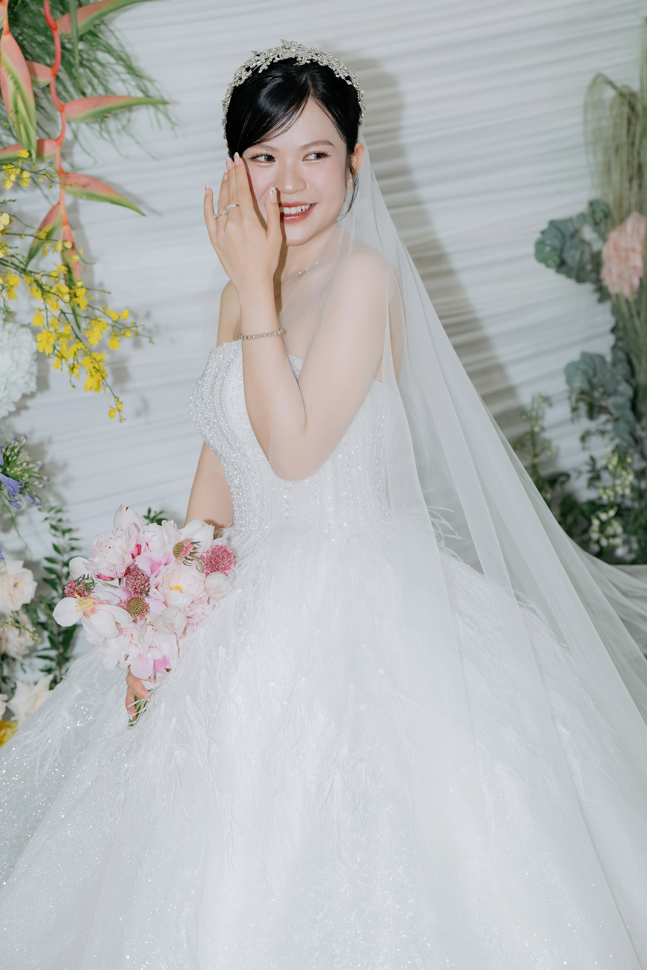 TOAN & VY / Wedding Journalism. Saigon Wedding Present | Art Beyond Moments