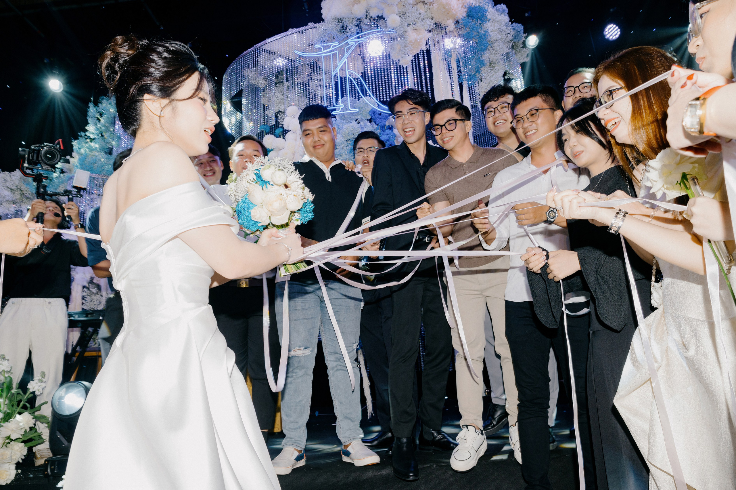 THANH THUÝ & TRỌNG KỶ. Nhiếp ảnh gia đám cưới hàng đầu tại Thành Phố Hồ Chí Minh