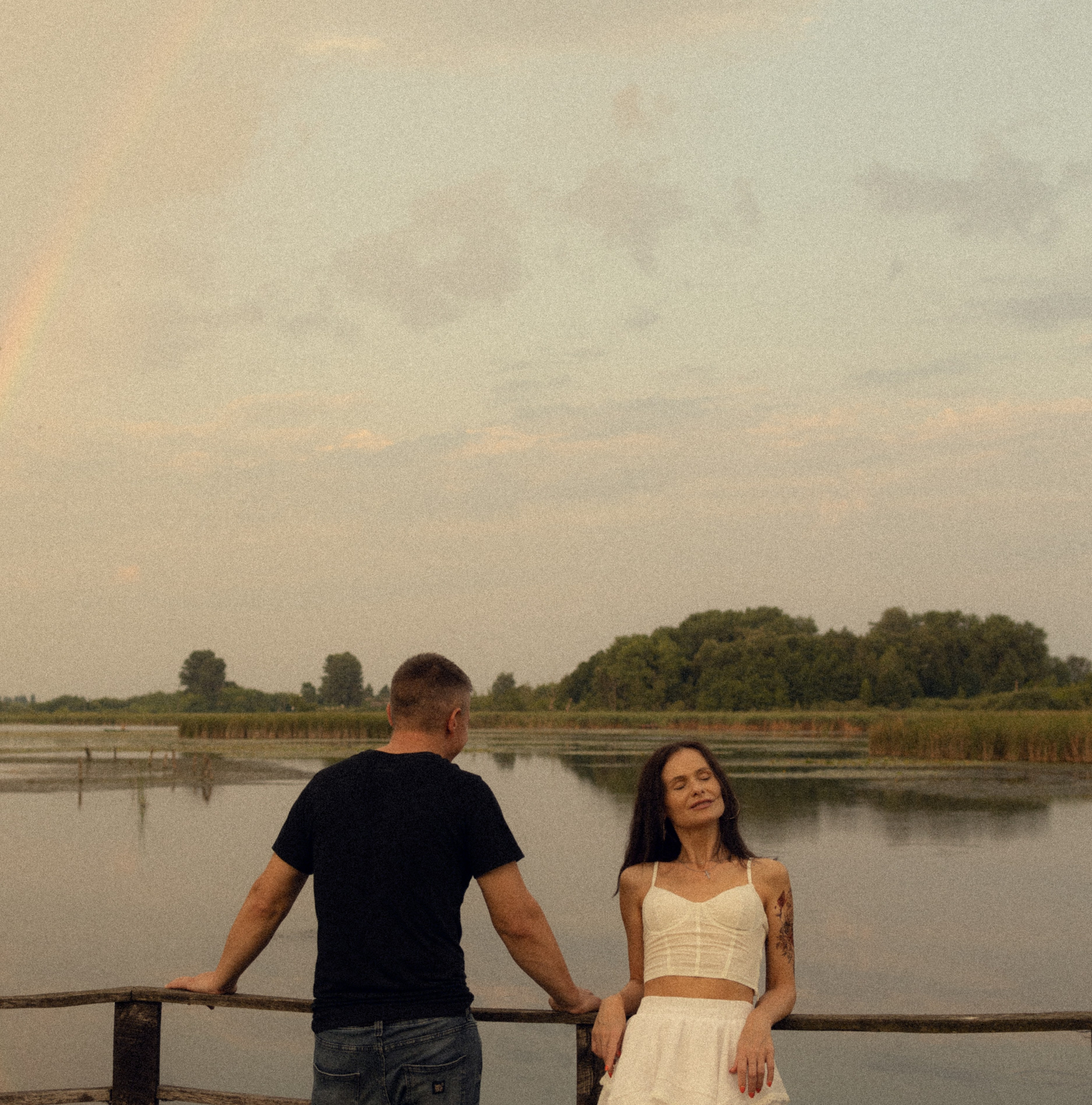 Balade en moto. Histoires d’amour, séances photos de famille et de mariage en France