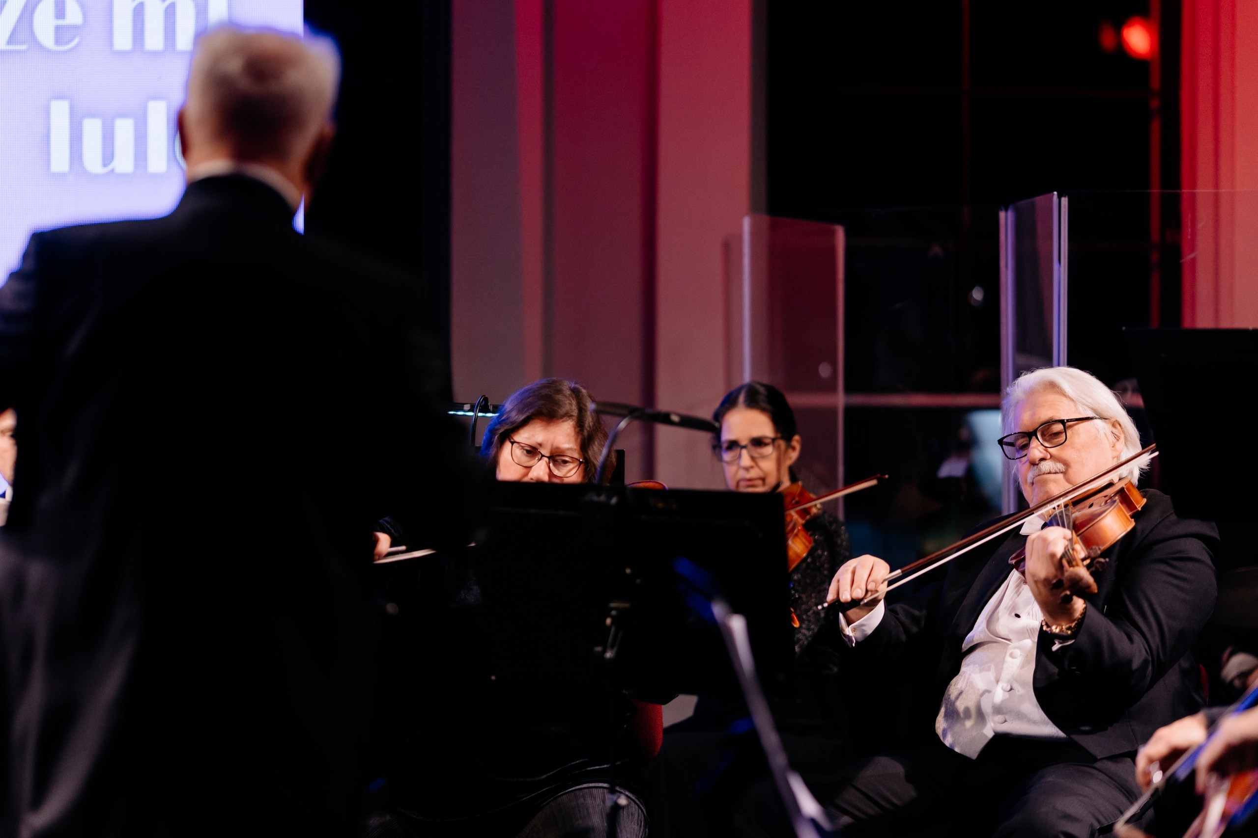 Opera Leśna. Fotograf Ślubny Warszawa - Sesje Biznesowe Rodzinne Eventy