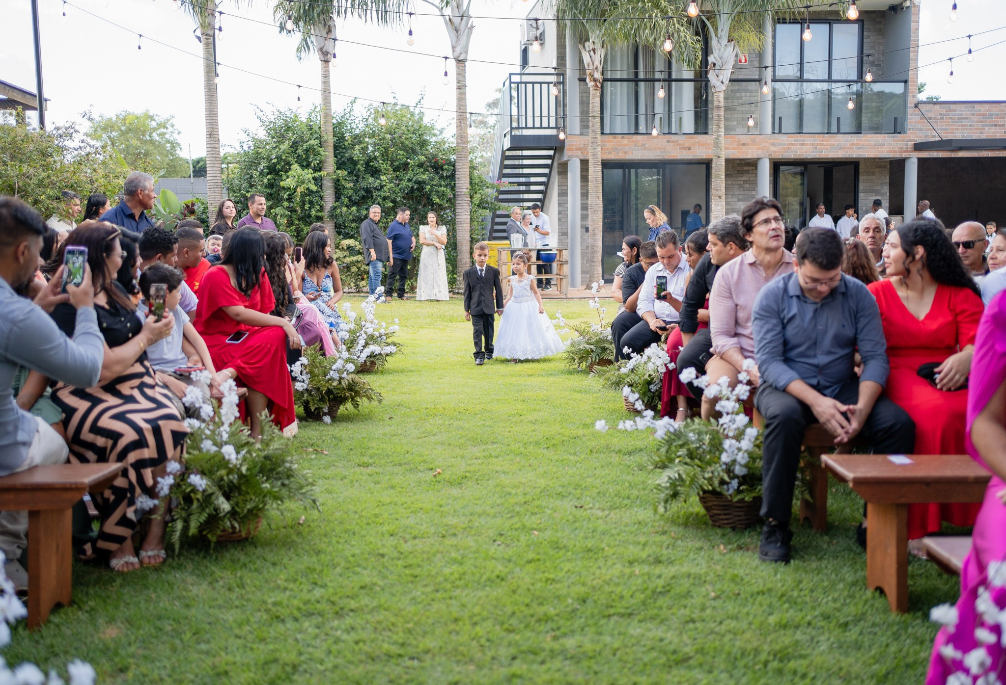 Larissa & Vinicius — Espaço Faveral / Aararaquara. Robson Colaço