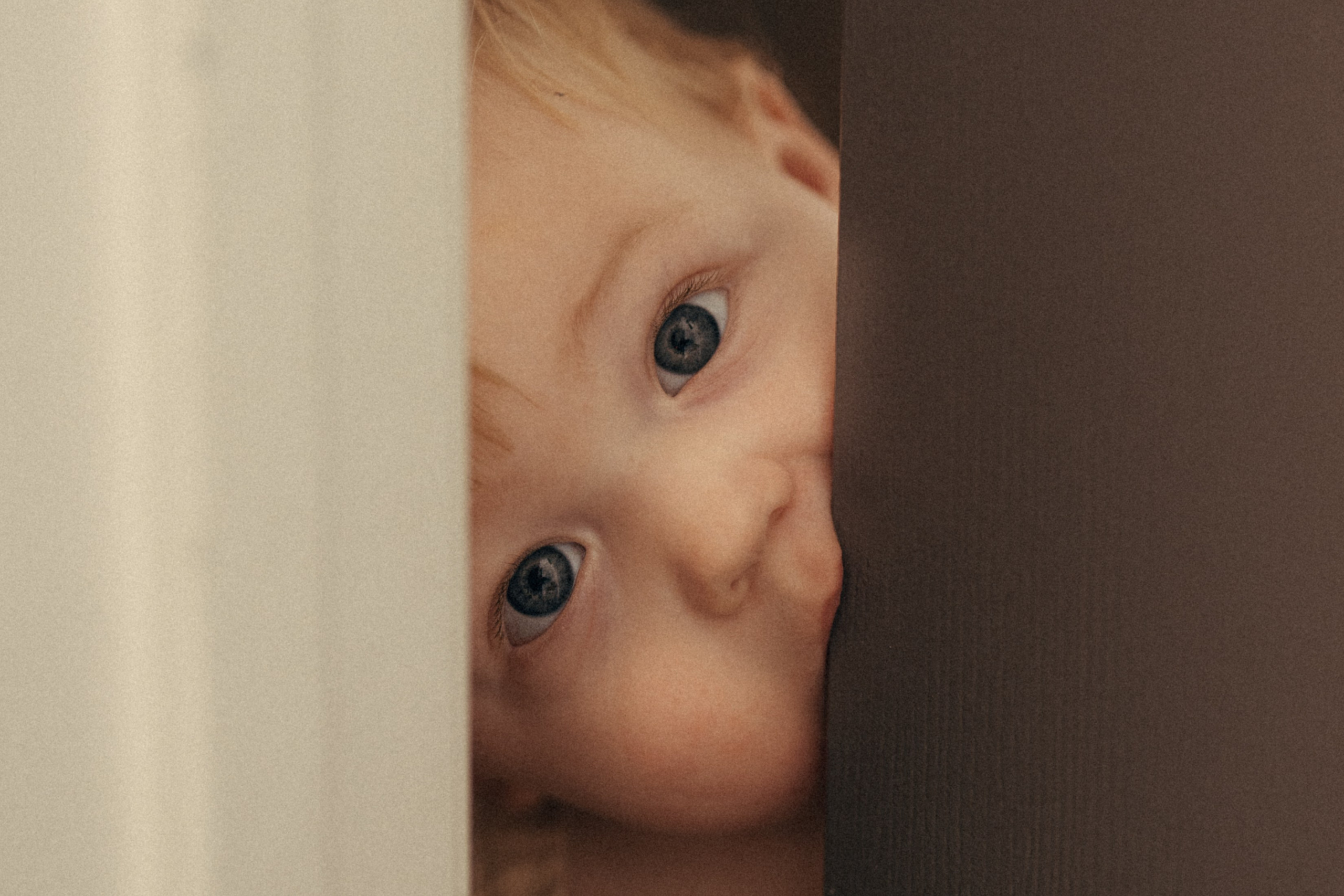 Liam Noah, Angela & Cooper. Wedding & elopement photographer Viktoriya Kravtsov. Las Vegas