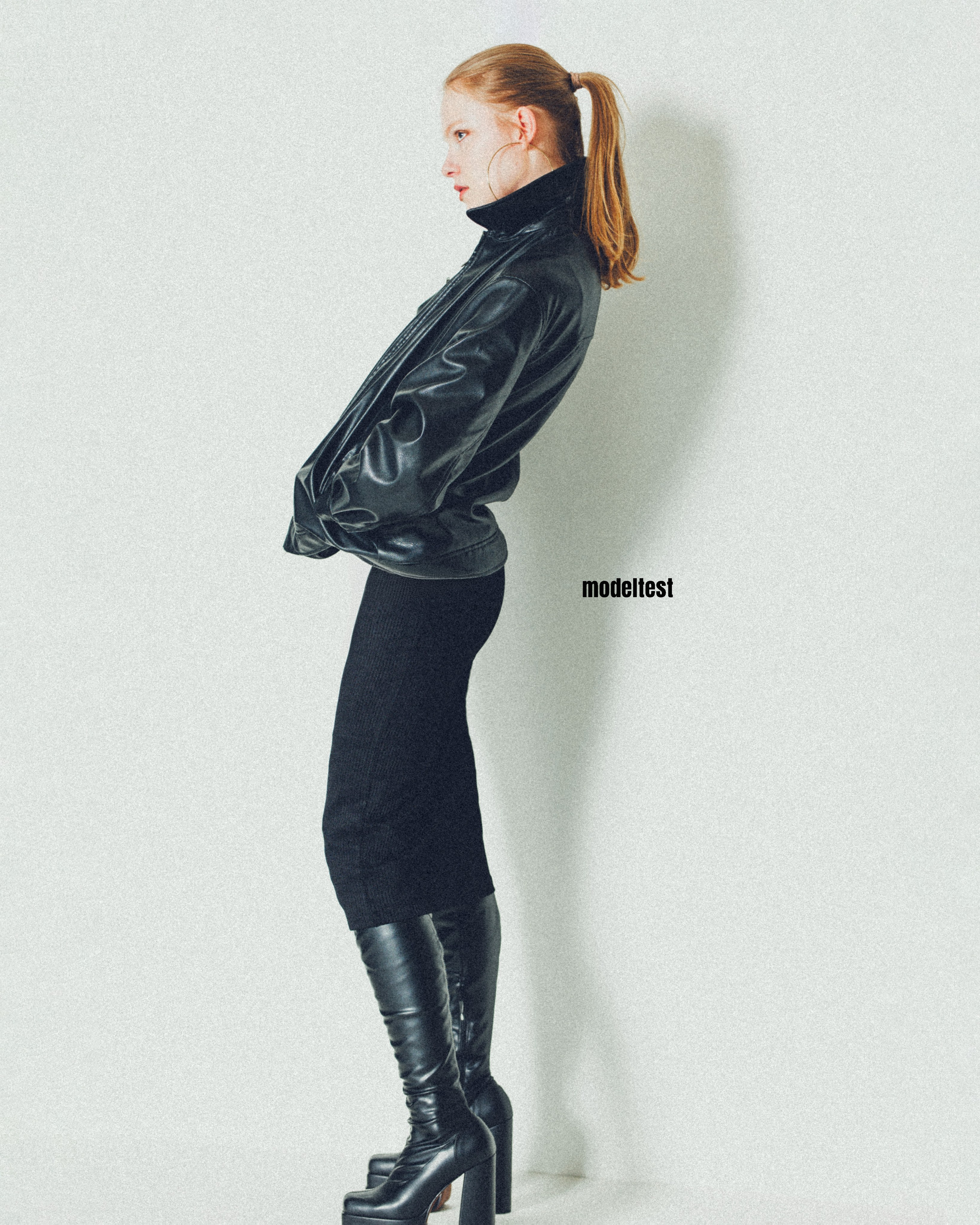 Mallikansiokuvaus. Valokuvaaja Lahti, Helsinki Elena Salonen