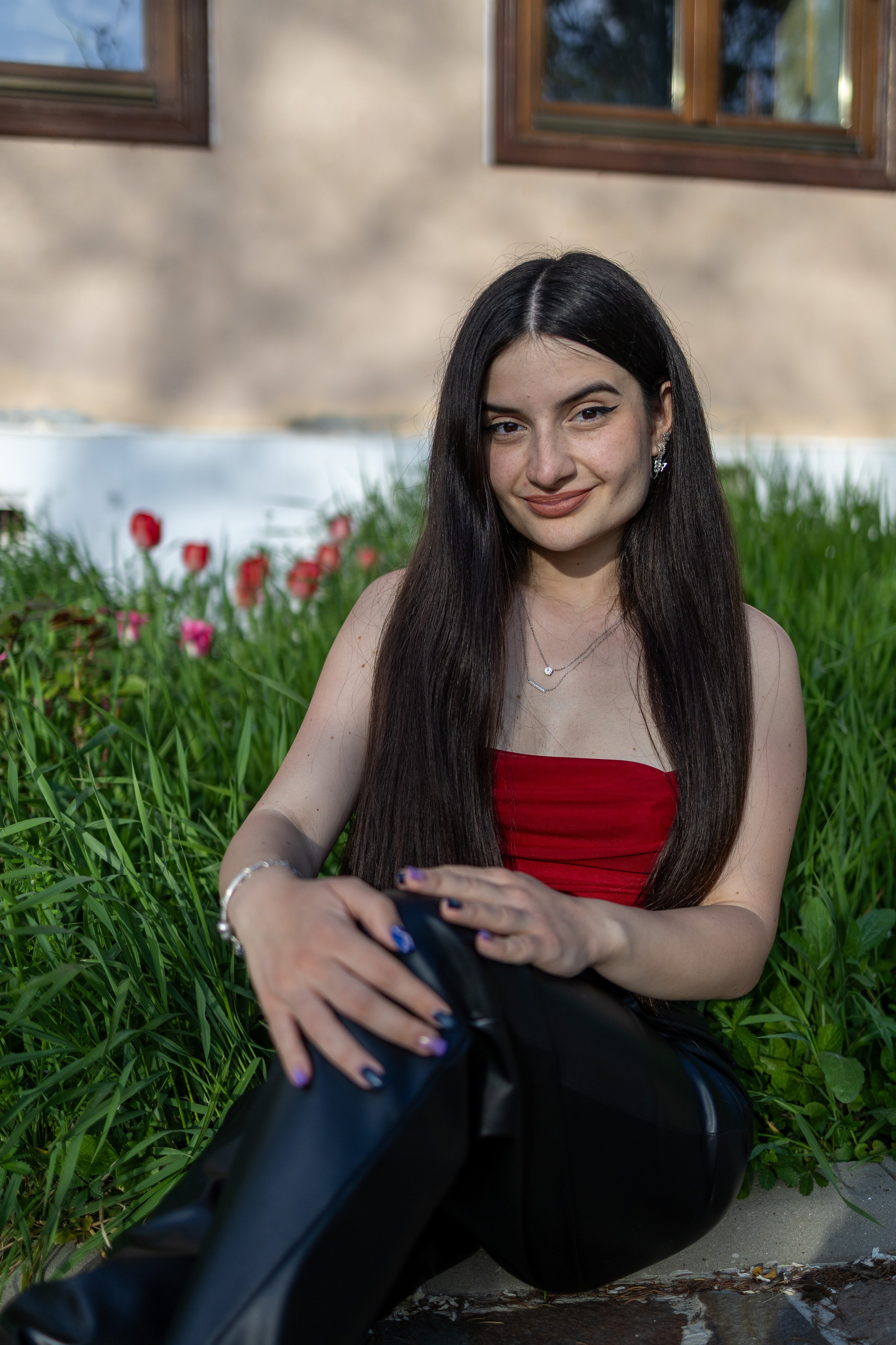 Natalia G. Fotograf. Lucrez cu oameni, produse și spații. Portret și fotografie creativă. Bacău, România. Lidia Savinoiu