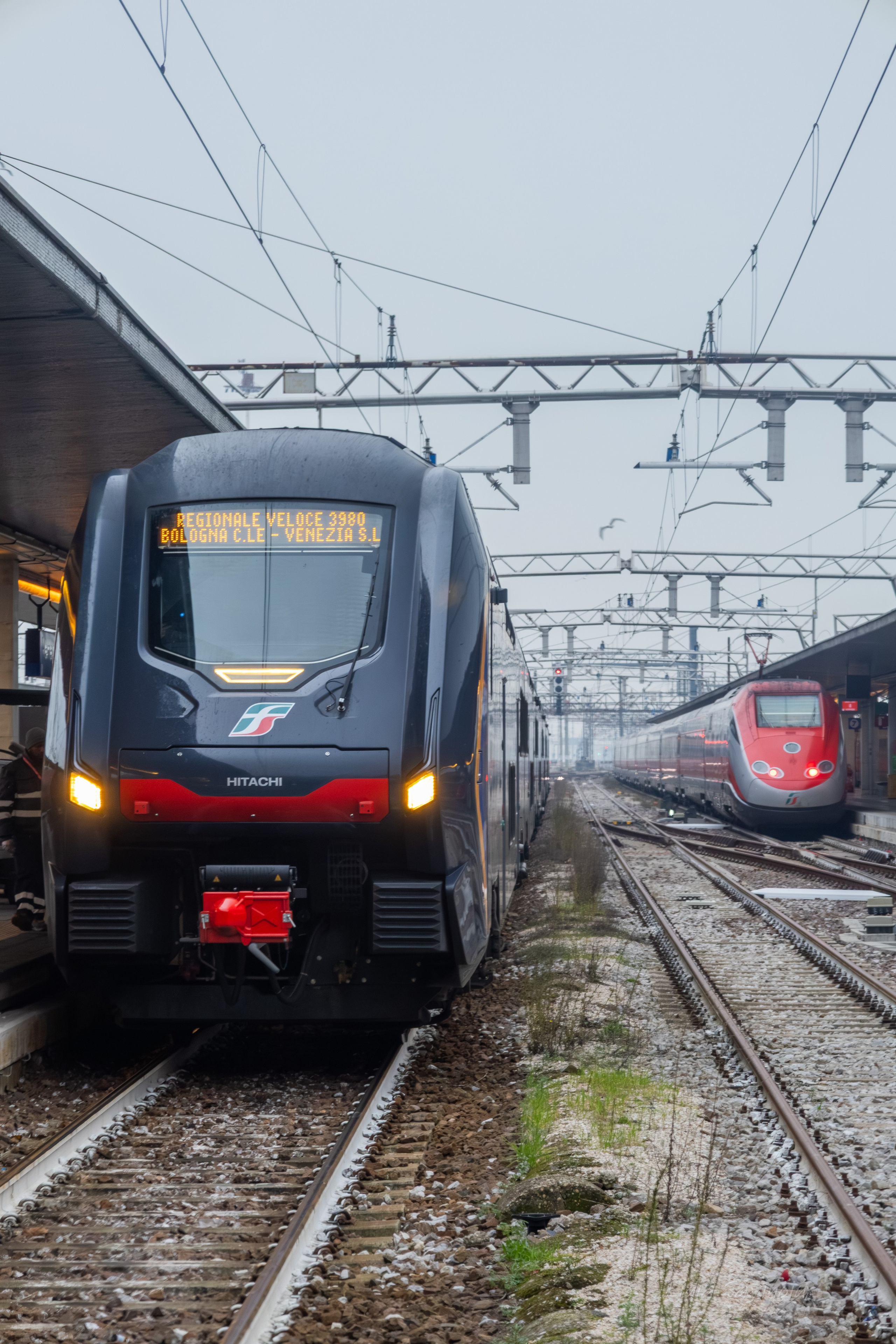 Veneția. Fotograf. Lucrez cu oameni, produse și spații. Portret și fotografie creativă. Bacău, România. Lidia Savinoiu