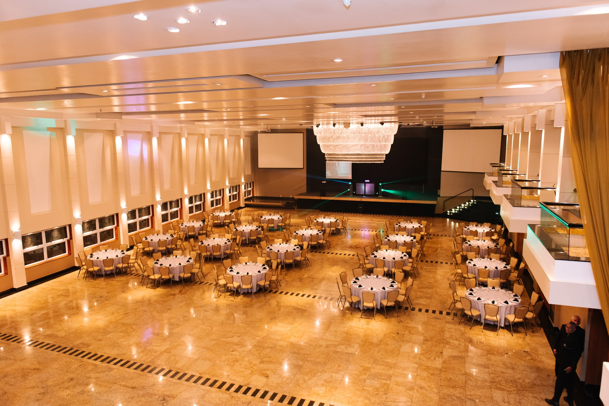 Clube dos Corretores de Seguros do ABC. 78 Imagens