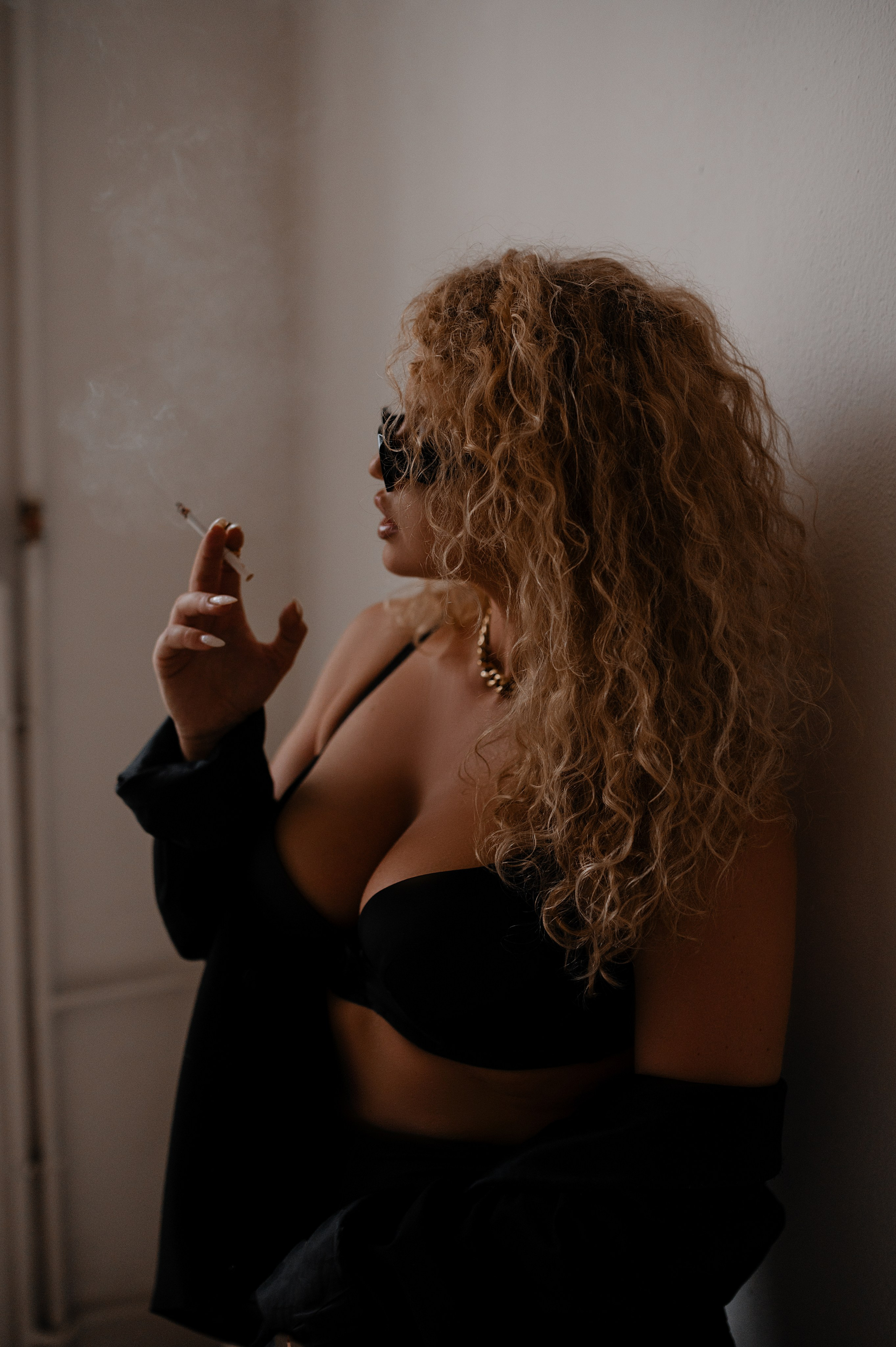 Liza. ANNA-MARIA PHOTO CONTENT CREATOR — photographer, aesthete, artist, and visual expert for Instagram in Prague