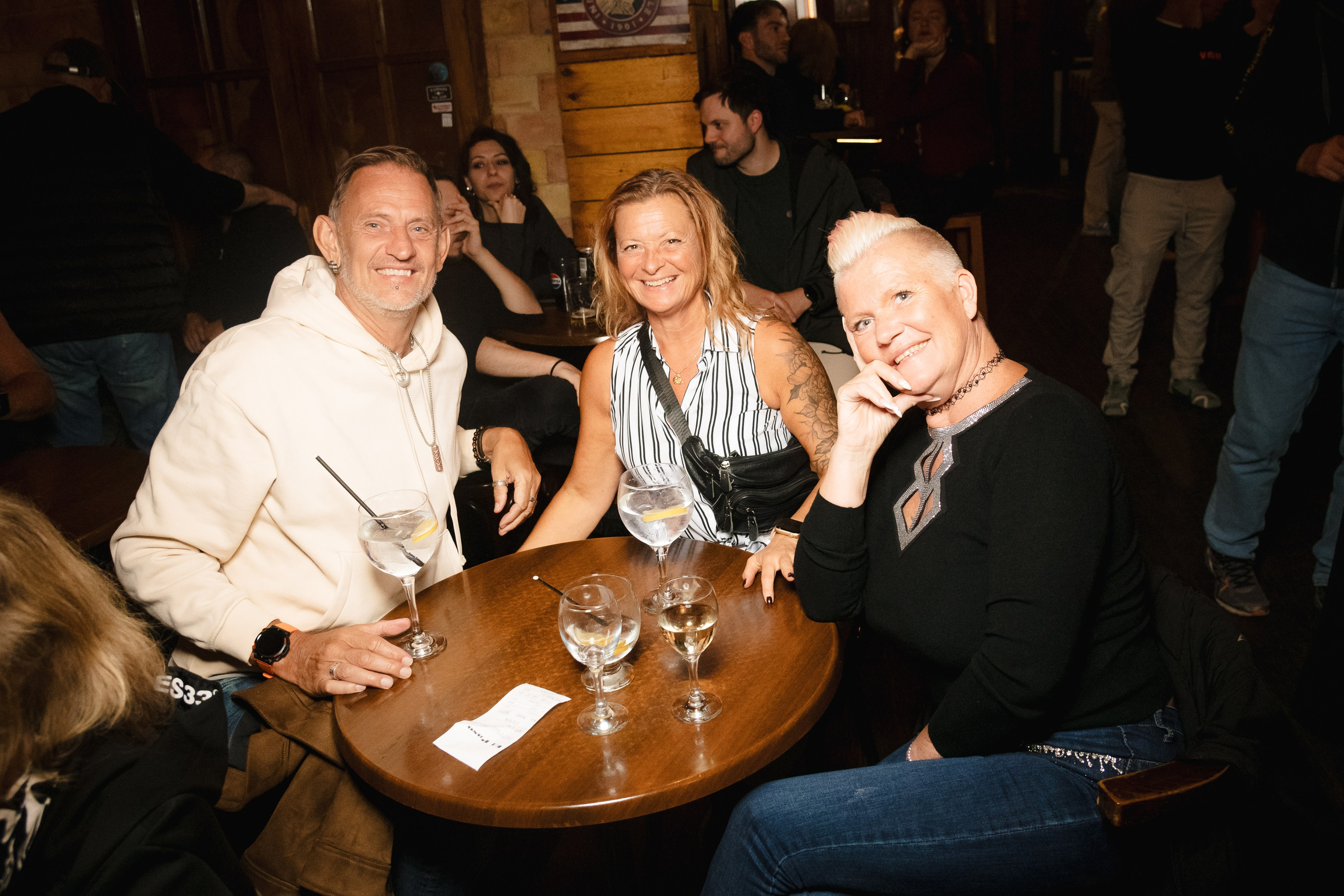 The Galaxy’s в El Paso Bar Торревьеха: фоторепортаж с концерта 21 марта 2026 года | FOTKAI