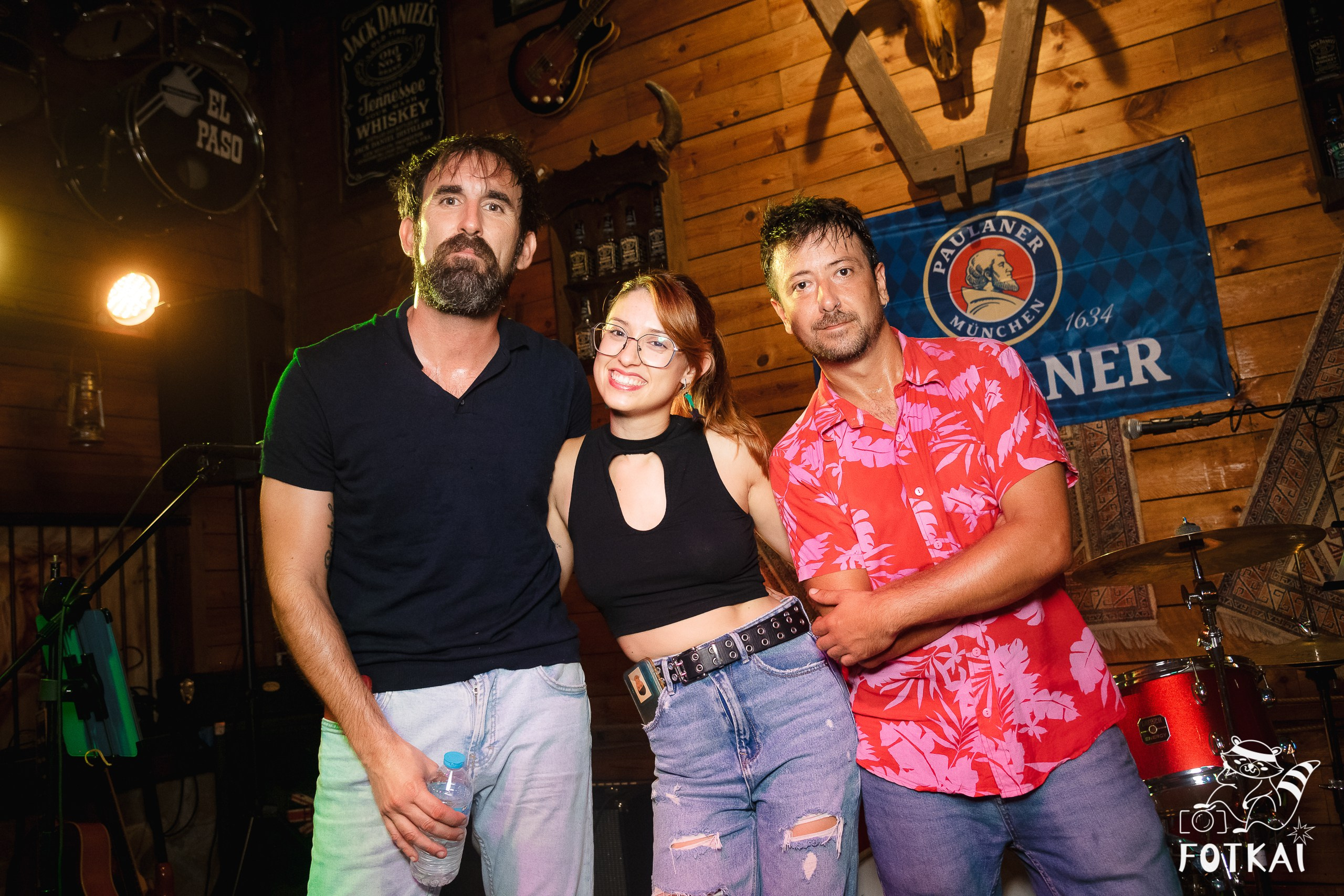 Get Back en El Paso Bar – Noche de Rock en Vivo | Reportaje Fotográfico Oktoberfest | FOTKAI