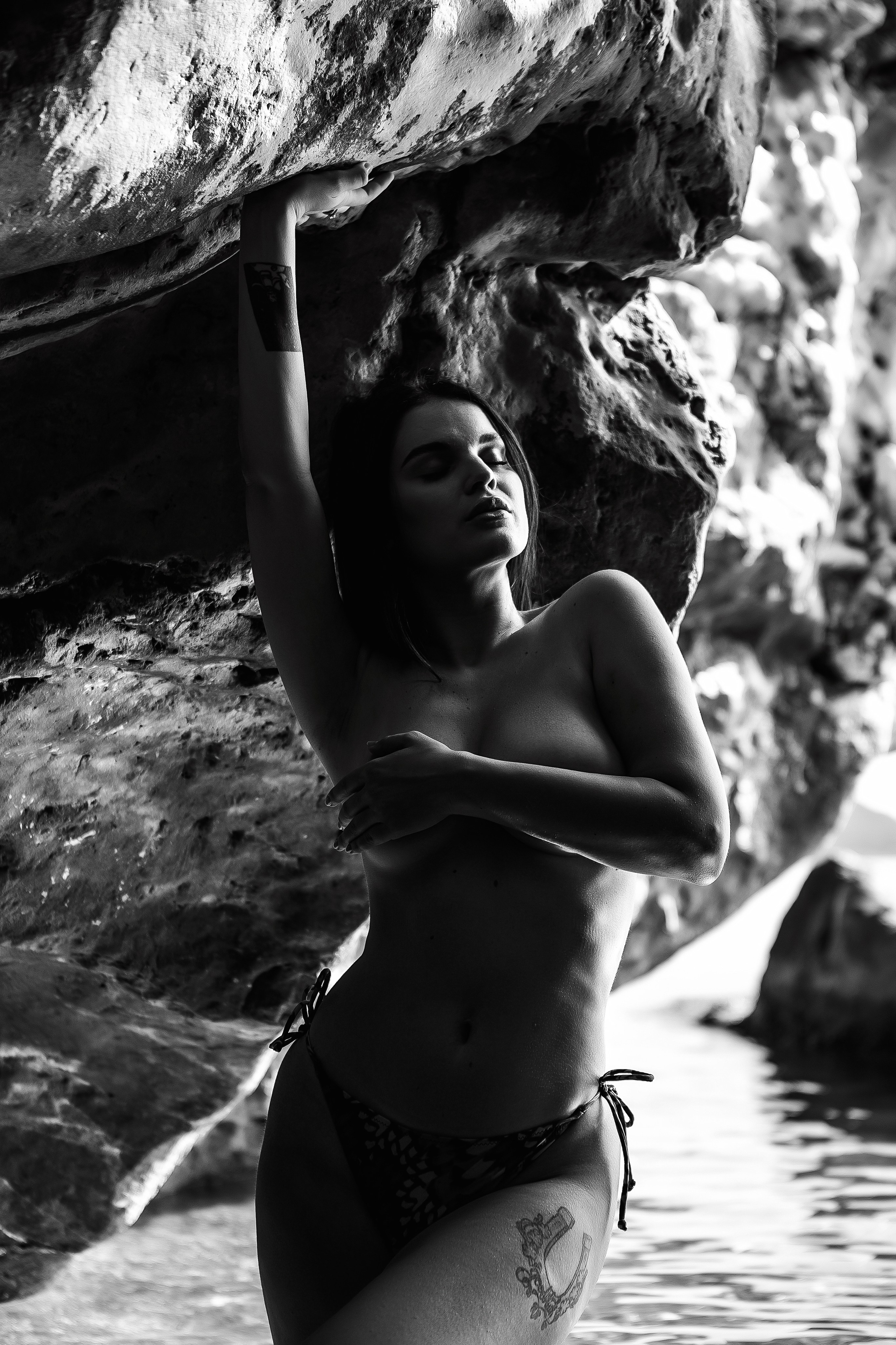 Пленер. Женский сексуальный фотограф в Анталии, Турции Надин Оздемир