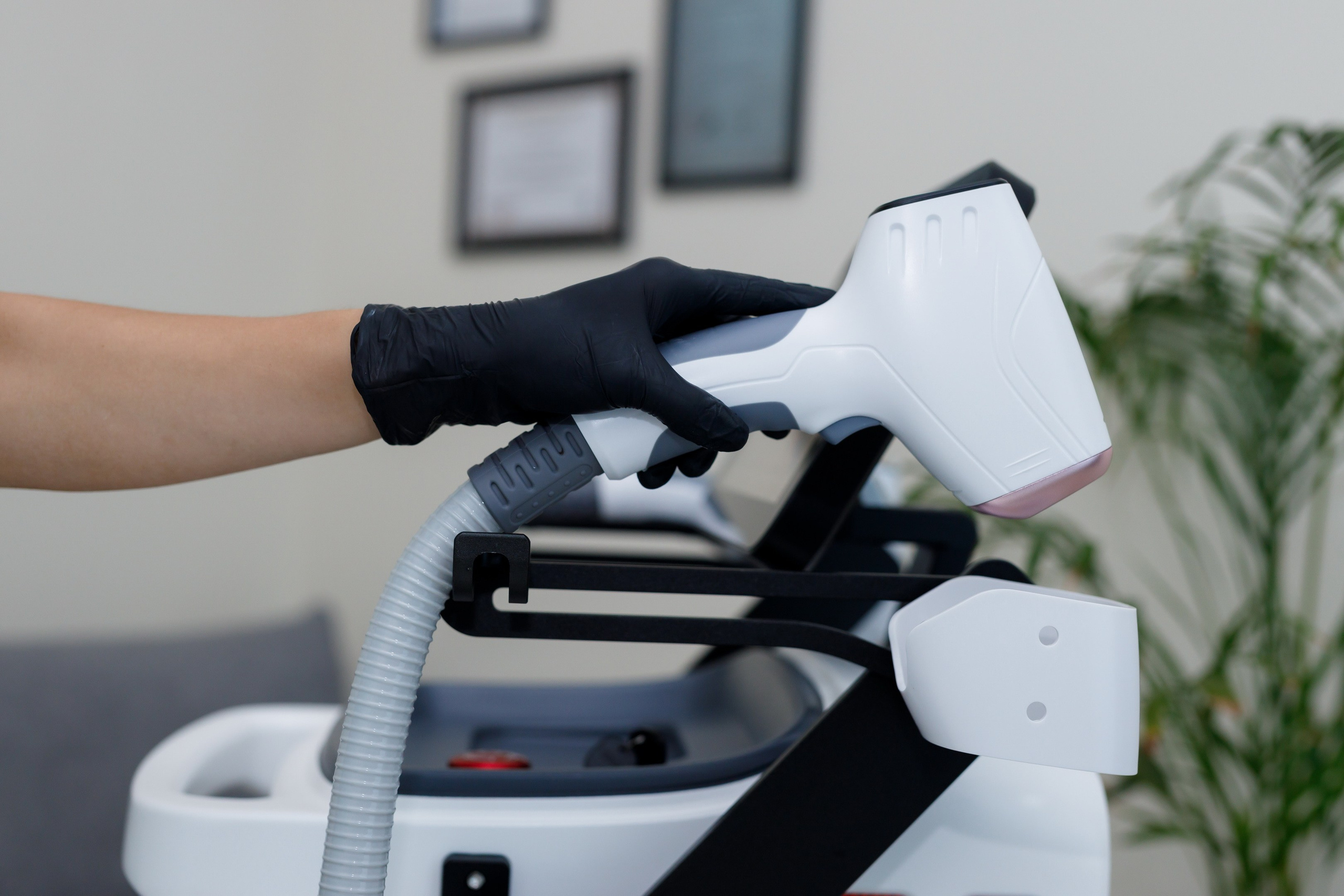 Beauty salon. Photographer Anna Curly | Weddings and Events in Dubai