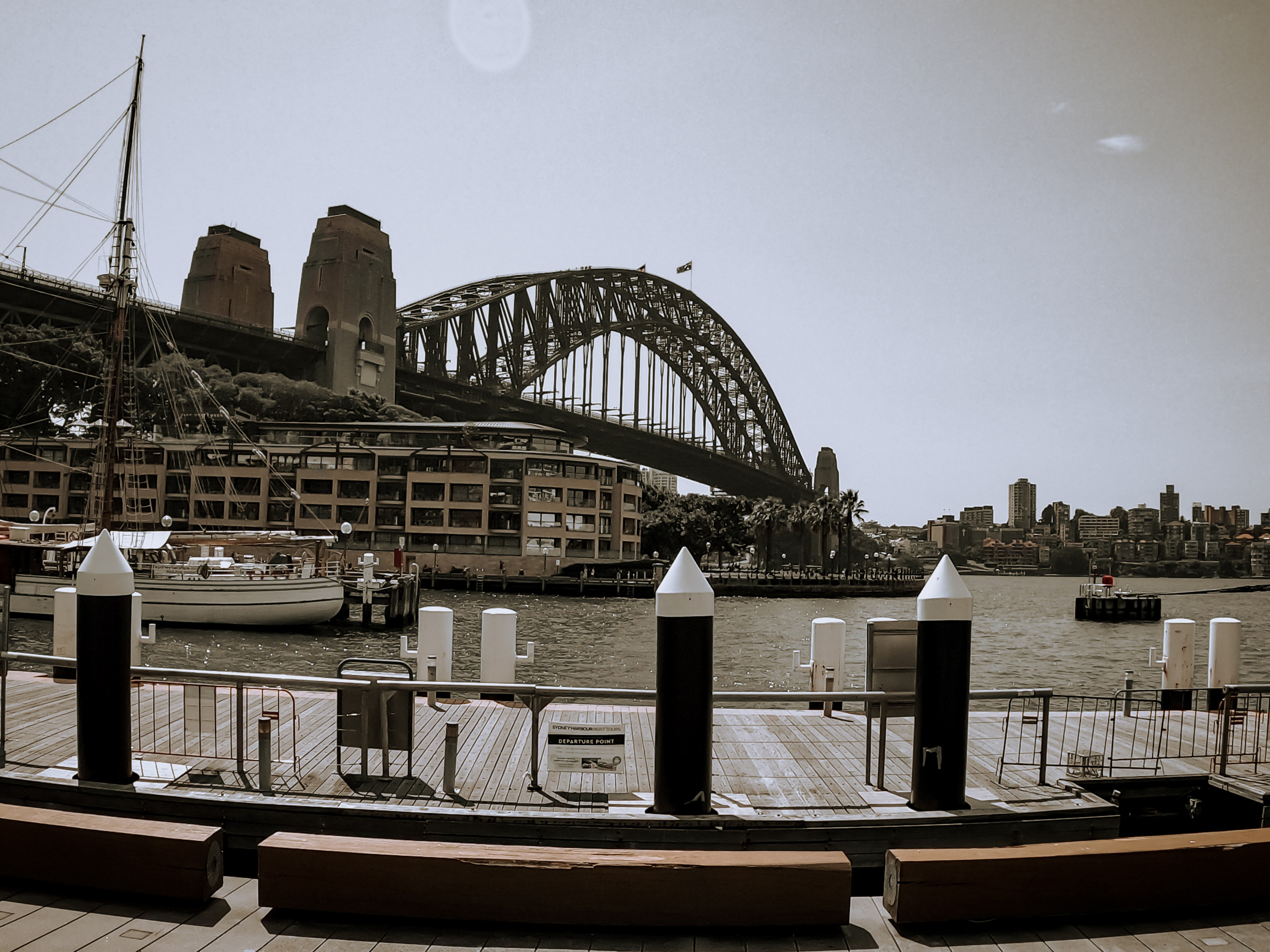 WallMuse. MHCreative is family-oriented photographer based in SYDNEY