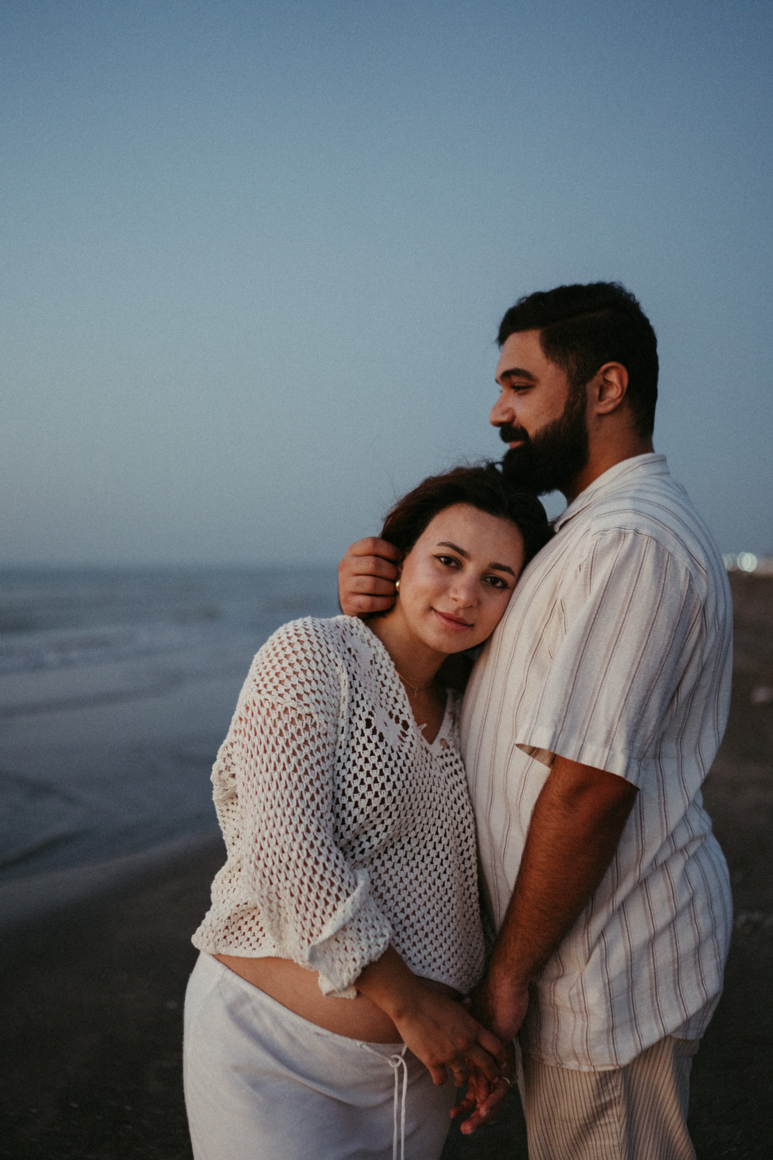 Expecting Javad. Family photographer in Saudi Arabia