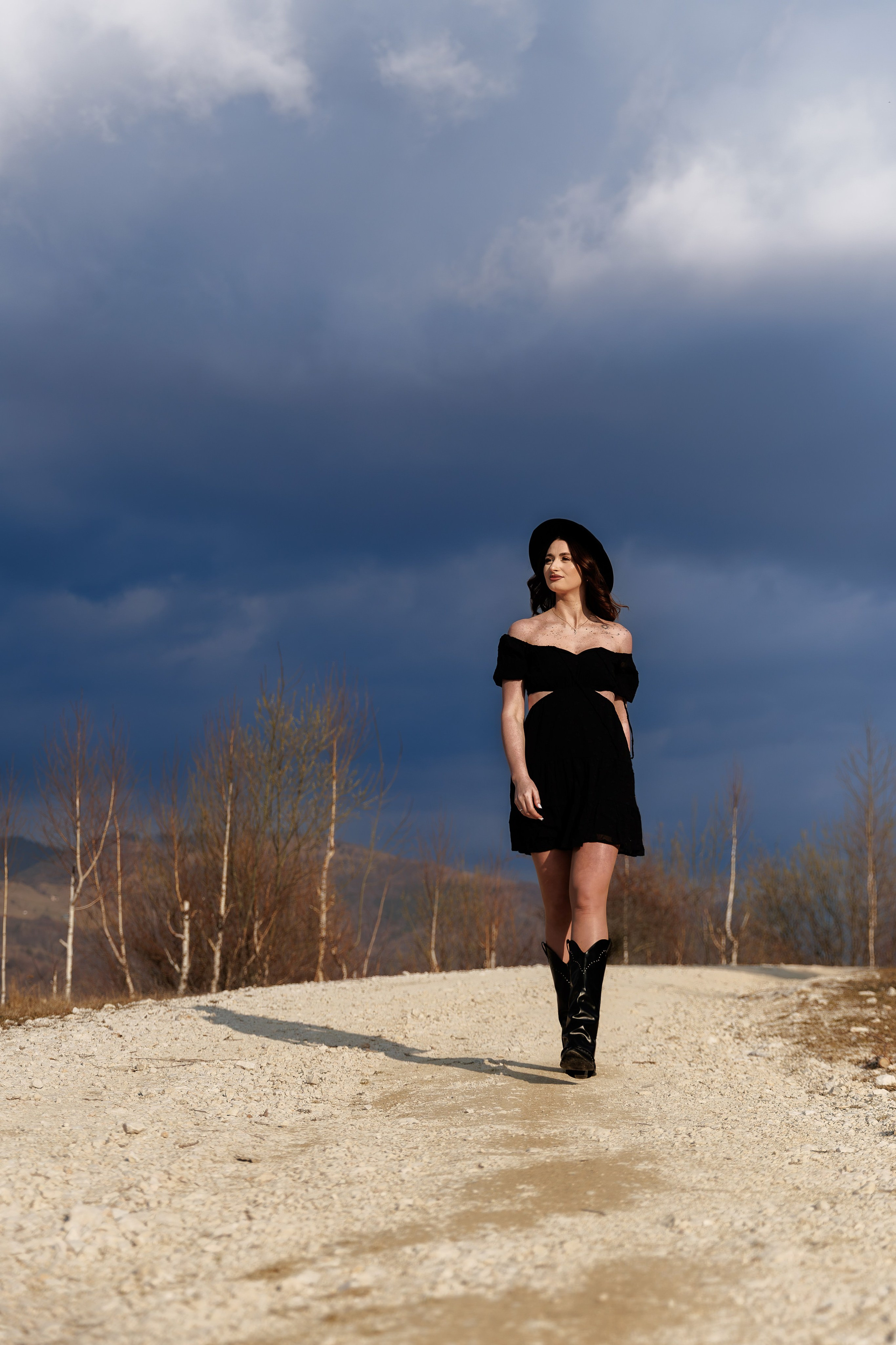 Cristina - Photoshoot - Mausoleul Mateiaș. Fotograf Profesionist Pitesti-Bucuresti| Mircea Seinea