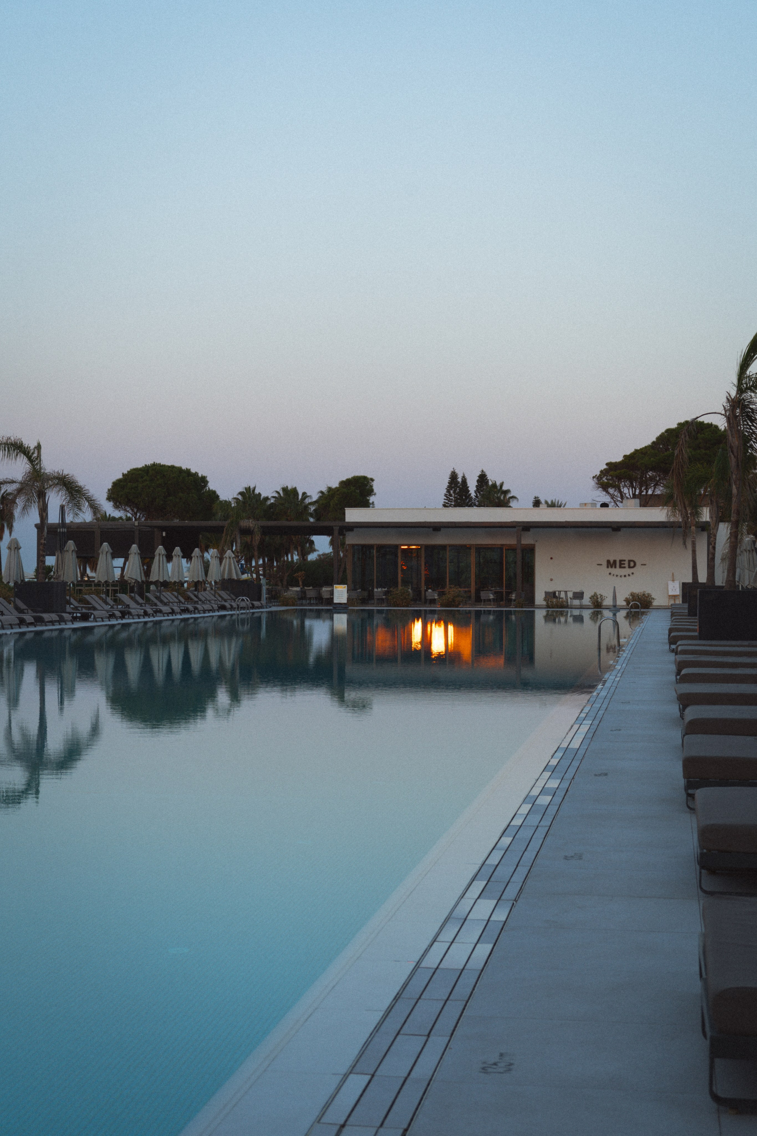 Paloma Finesse. Professional photographer and videographer specializing in filming hot