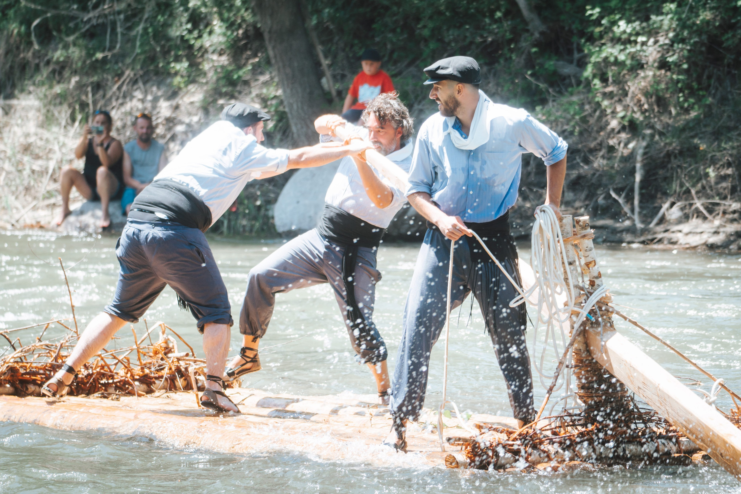 Diada de los Raiers 2026, La Pobla de Segur. Fotógrafa y videógrafa en Lleida y Pirineos | Alba del Norte Studio