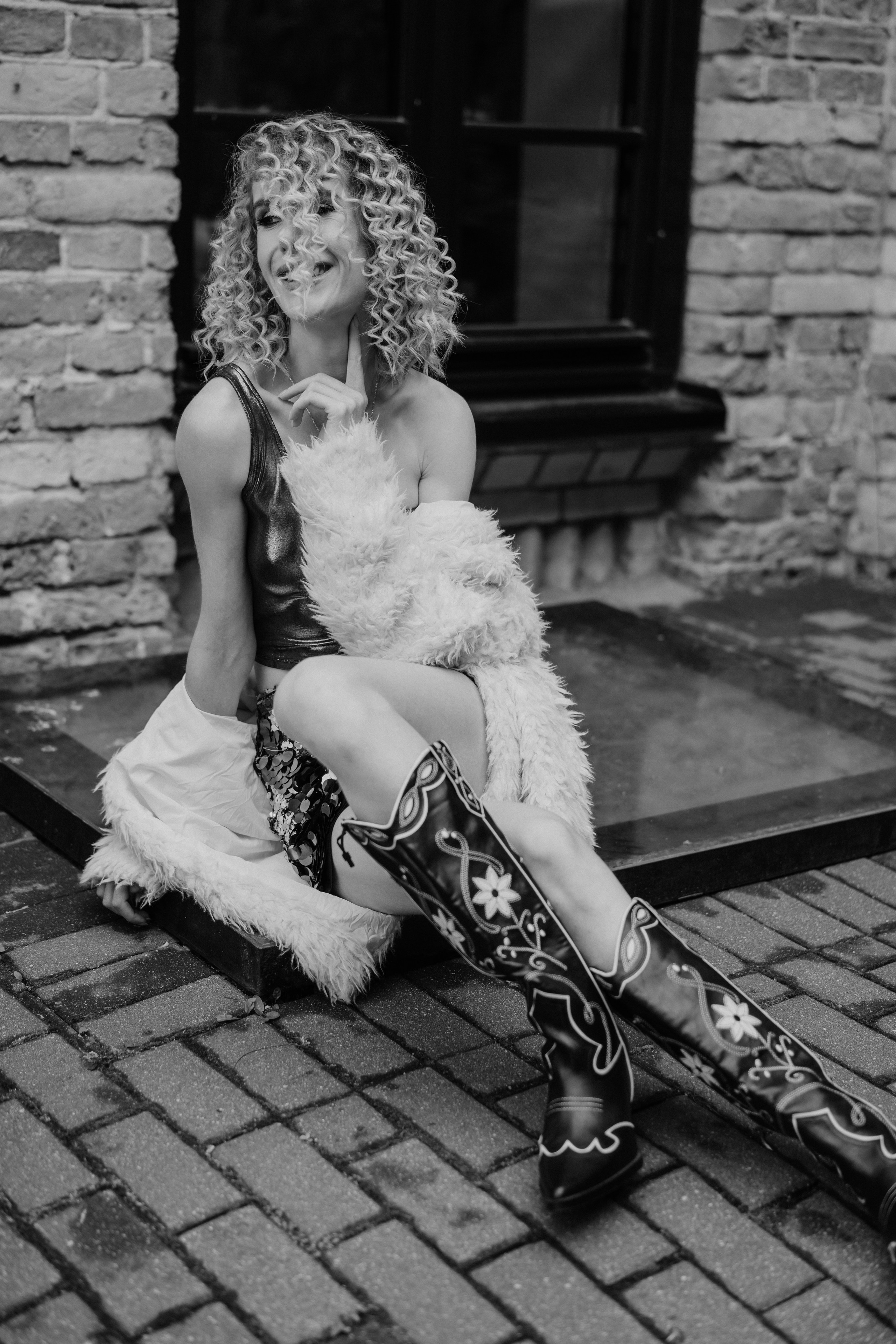 Streetstyle photoshoot. Portrait, lookbook and family photographer in Riga, LATVIA