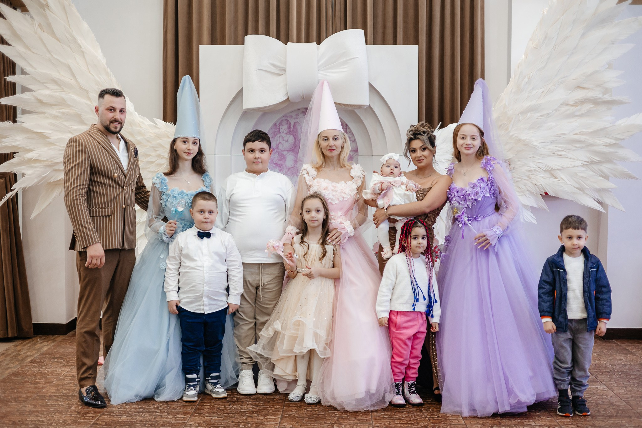 Minuni Cuminți. Fotograf Profesionist Piatra Neamț, Roman, Târgu Neamț, Bicaz, Neamț | Studio, Nuntă, Botez, Eveniment | FotoACTIV