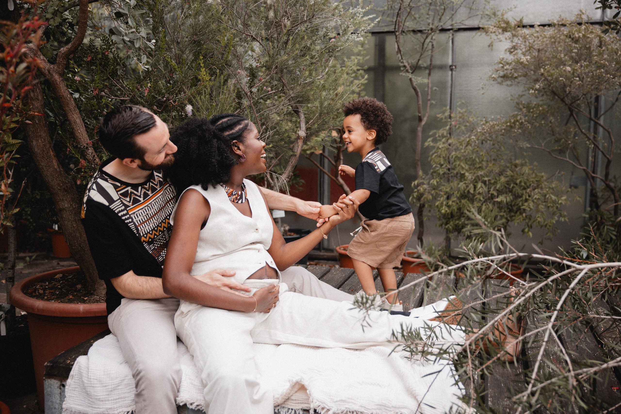 Babybauch Shooting im Botanischen Garten Bochum | Reiche Fotografie. Hochzeitsfotografin Bochum | Halyna Reiche Fotografie NRW
