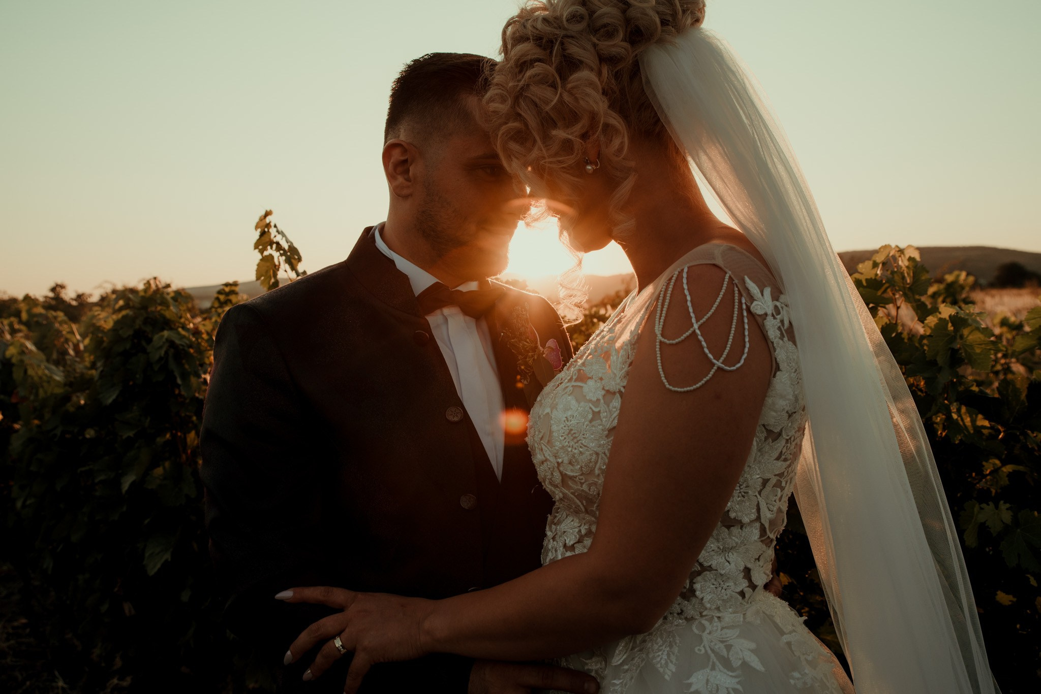 Fotograf nunta Ploiesti ; Fotograf nunta București ; Fotograf Botez Ploiesti, Fotograf Botez Bucuresti, Fotograf eveniment, Nunta, Botez, Corporate, Foto Video Ploiesti, Foto Video Bucuresti