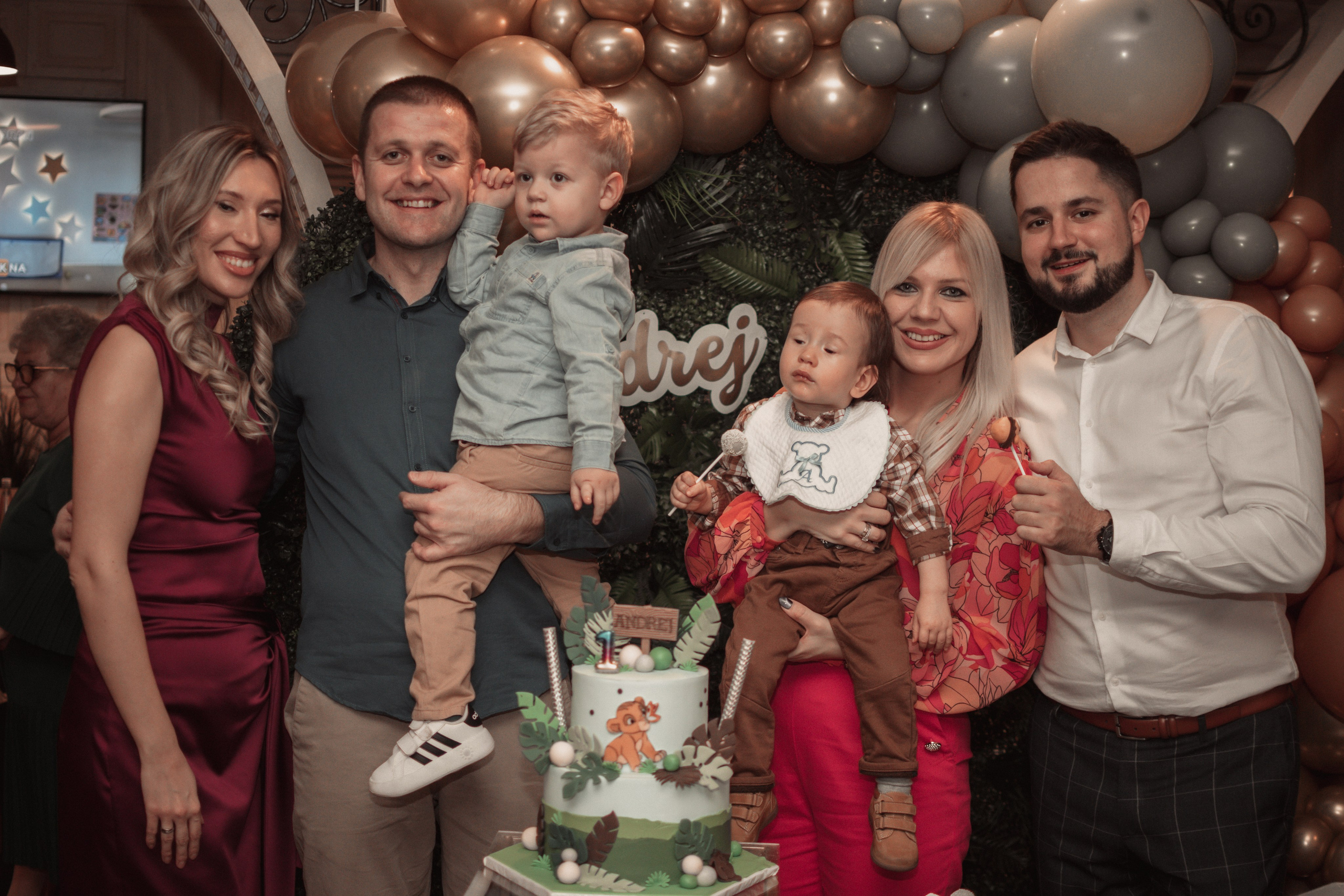 Andrej, krštenje i rođendan. BambinaaPhotography