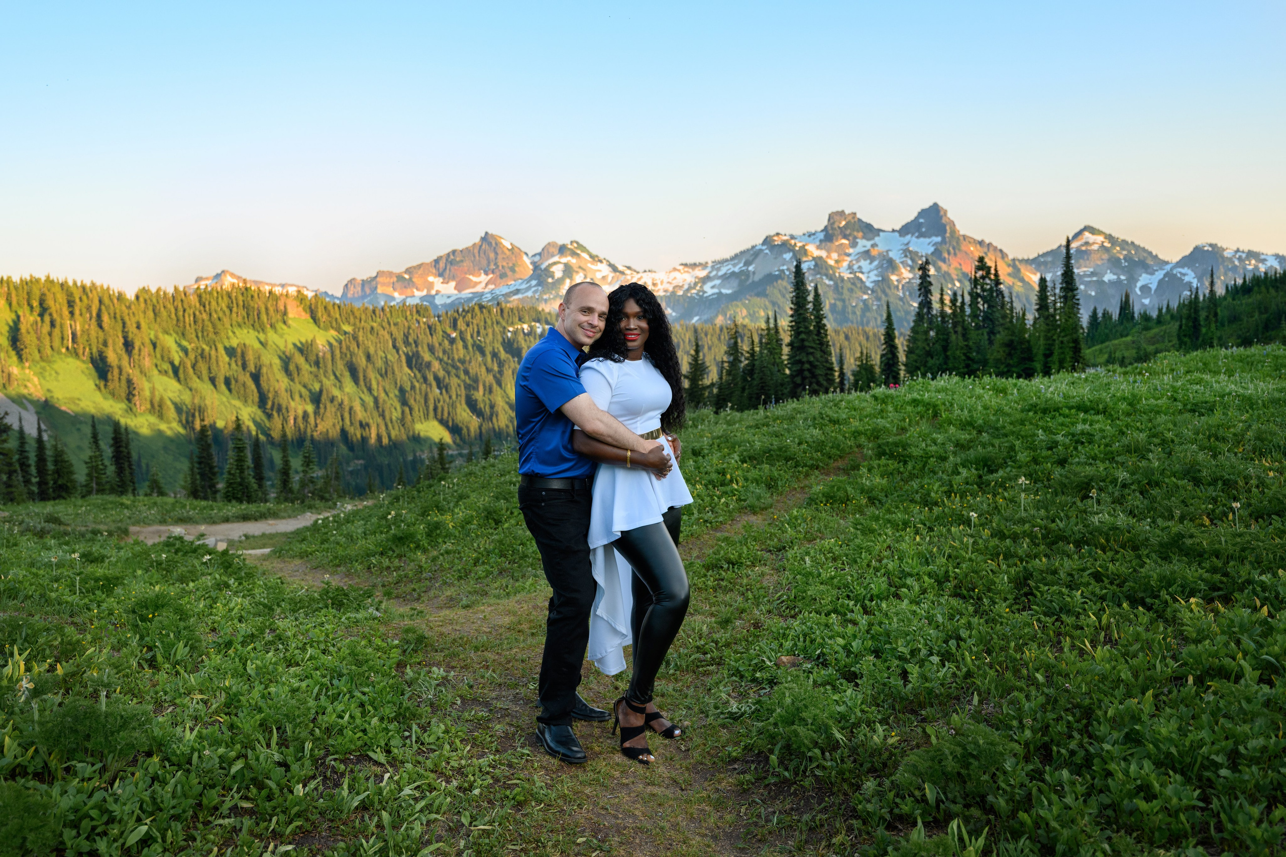 Carline and her family. Wedding & family photography in Seattle area. Helen Michelle photographer