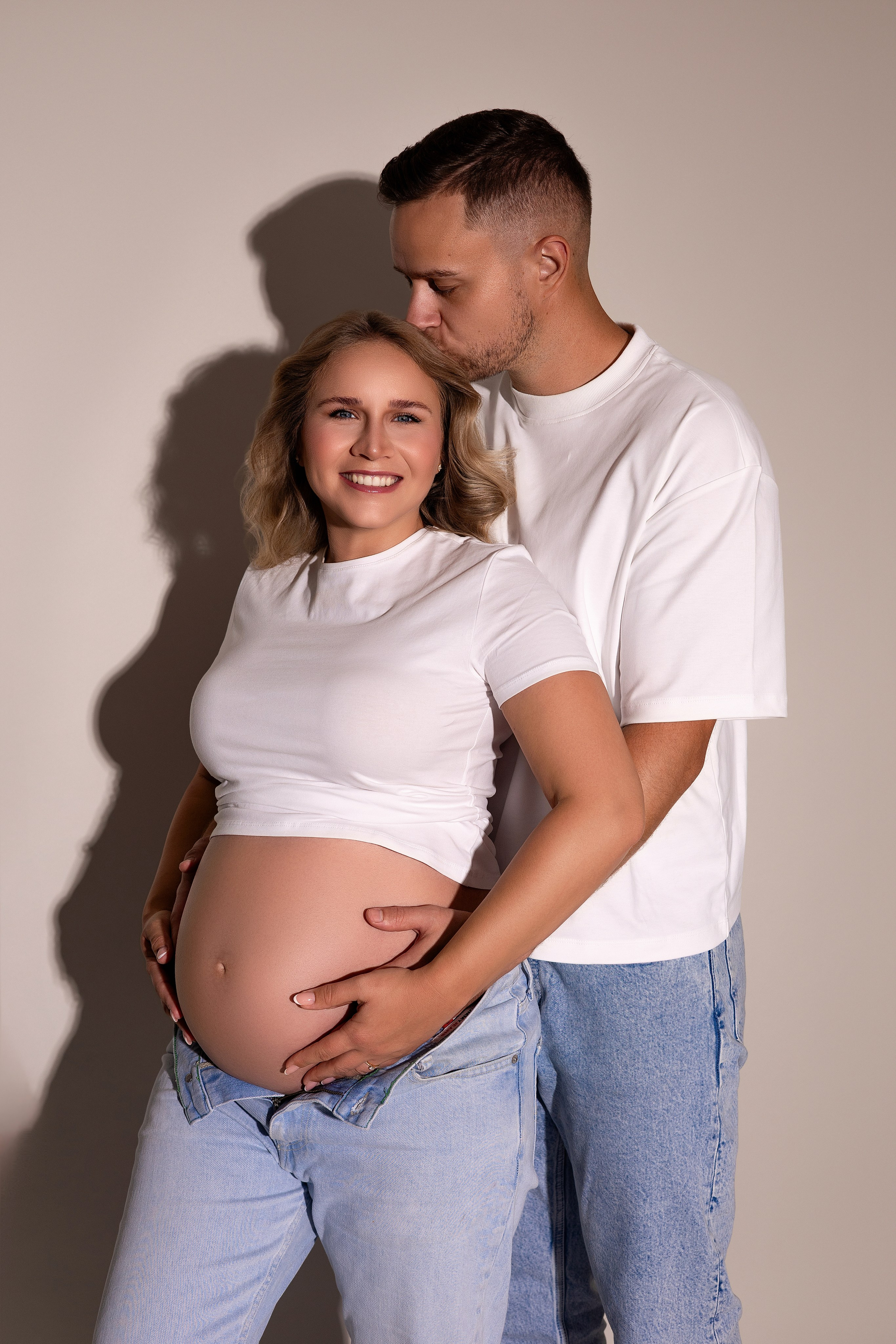 Babybauch. Neugeborene- Schwangerschaft- und Kinder Fotografin in Lehre