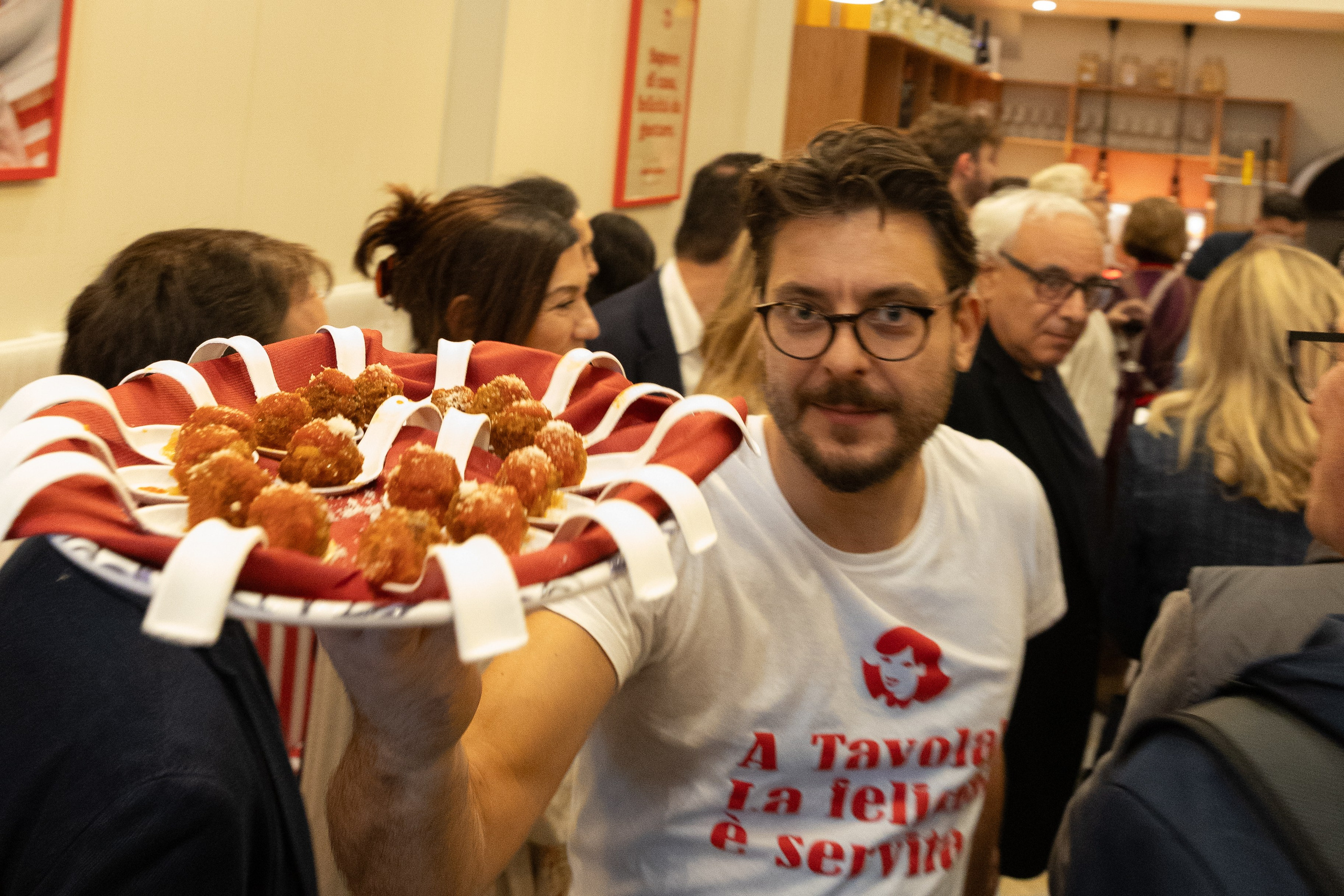 MAMMINA. Elizaveta Razumova | Fotografa Cinematica per Love Story, Matrimoni e Ritratti