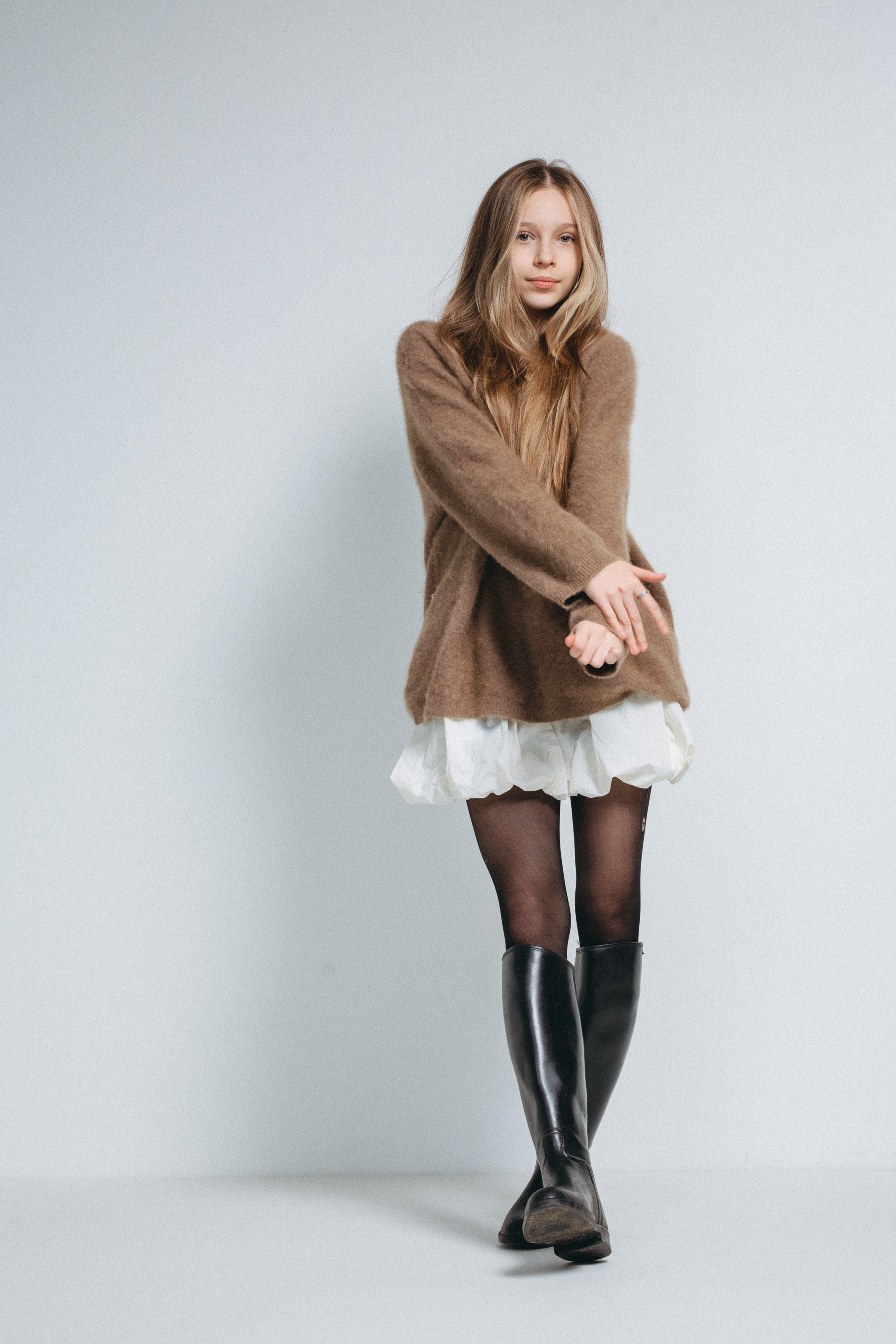 Mallikansiokuvaus. Valokuvaaja Lahti, Helsinki Elena Salonen