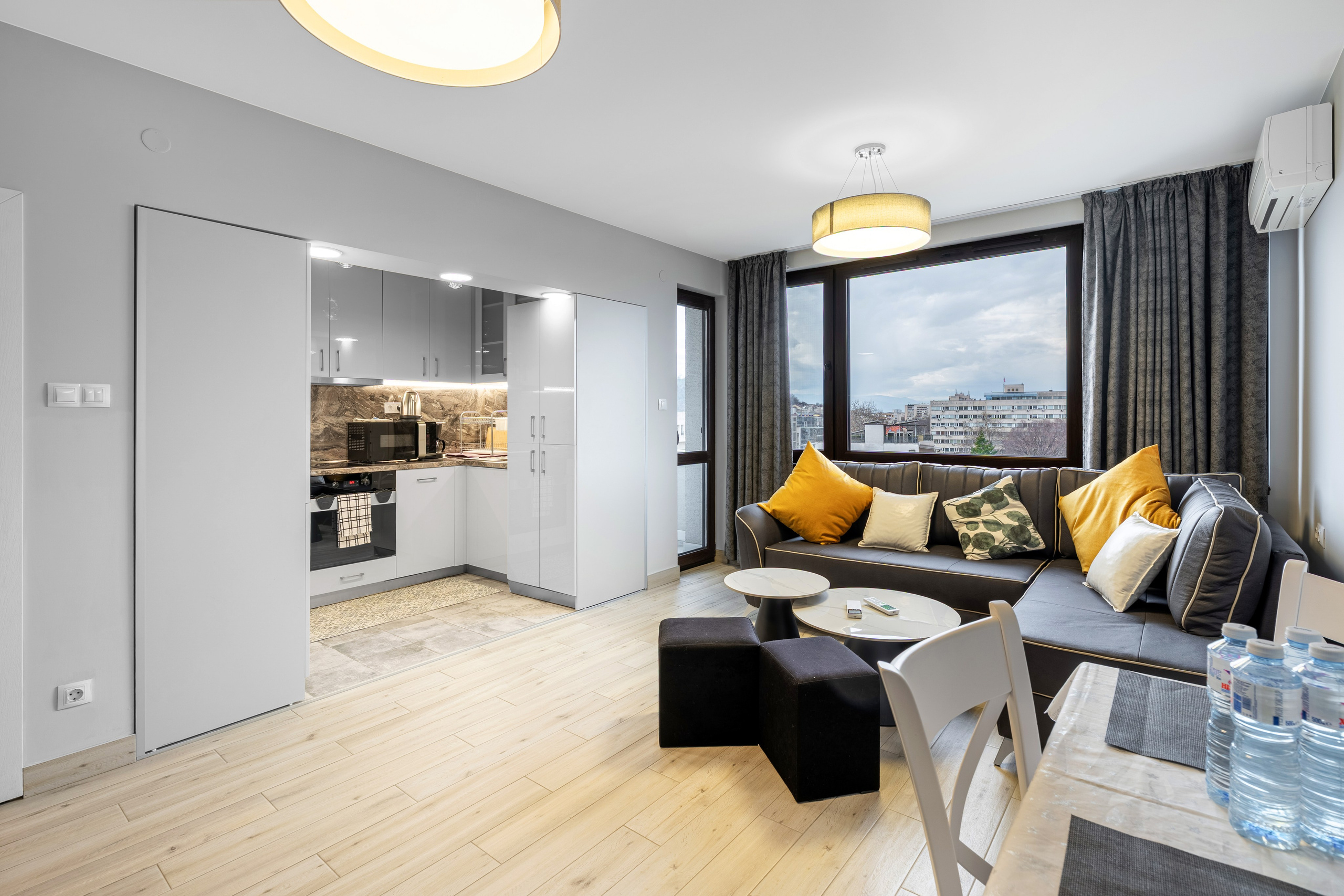 Апартамент за отдаване в Booking и Airbnb. Професионален фотограф в Пловдив и областта