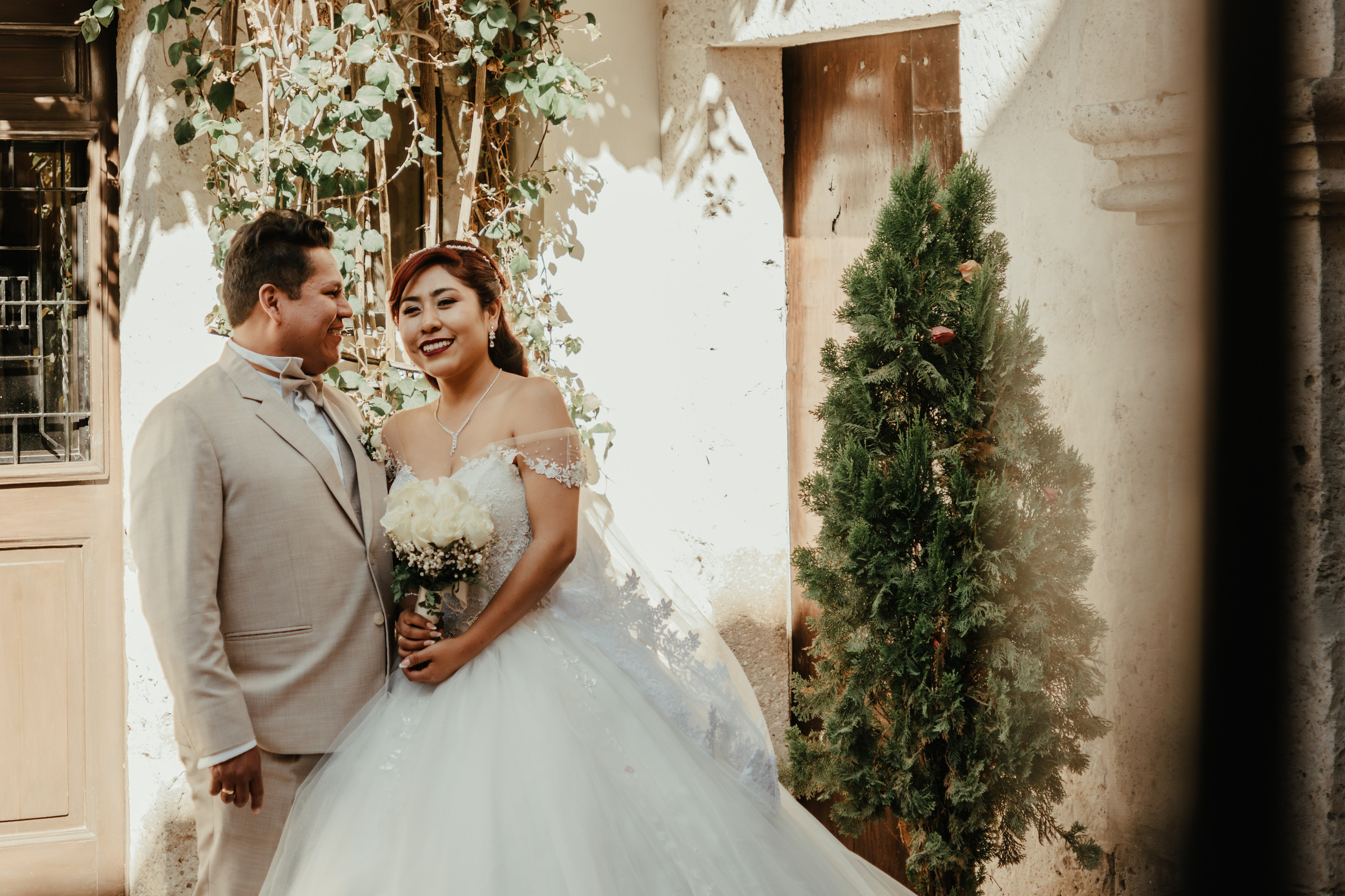 VANESSA + FRANKLIN BODA RELIGIOSA. Studio KVTA | Fotografía y Video de Bodas en Arequipa