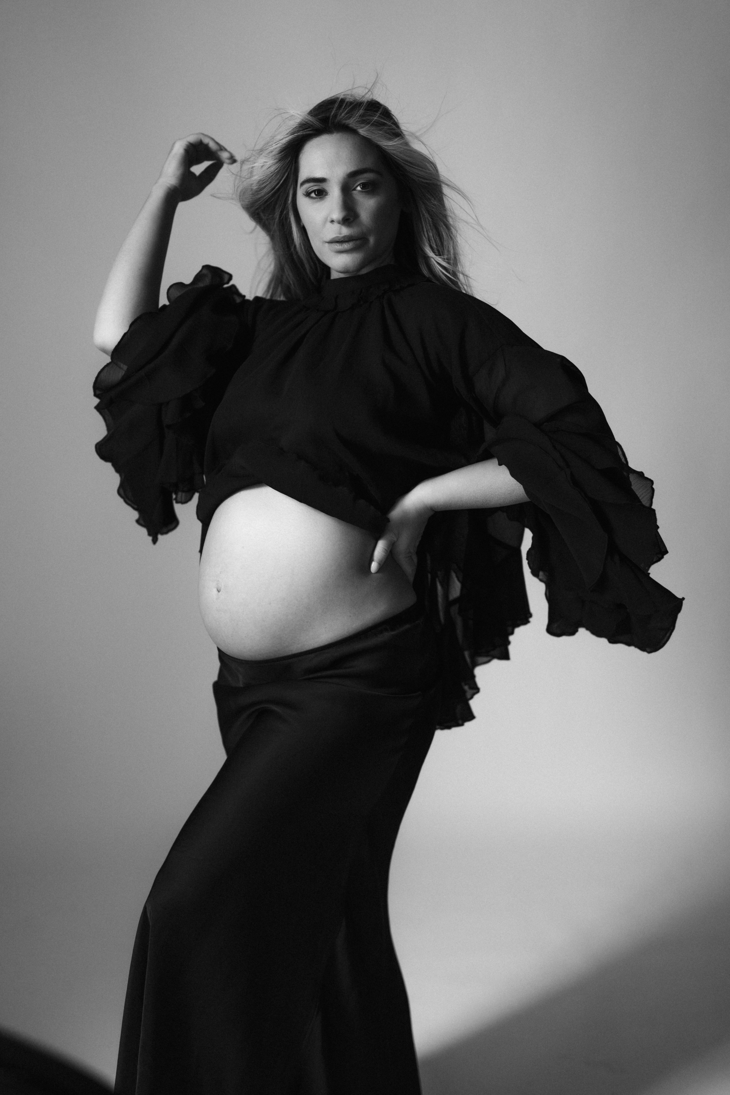 Anastasia. Modern maternity photographer in Long Island New York