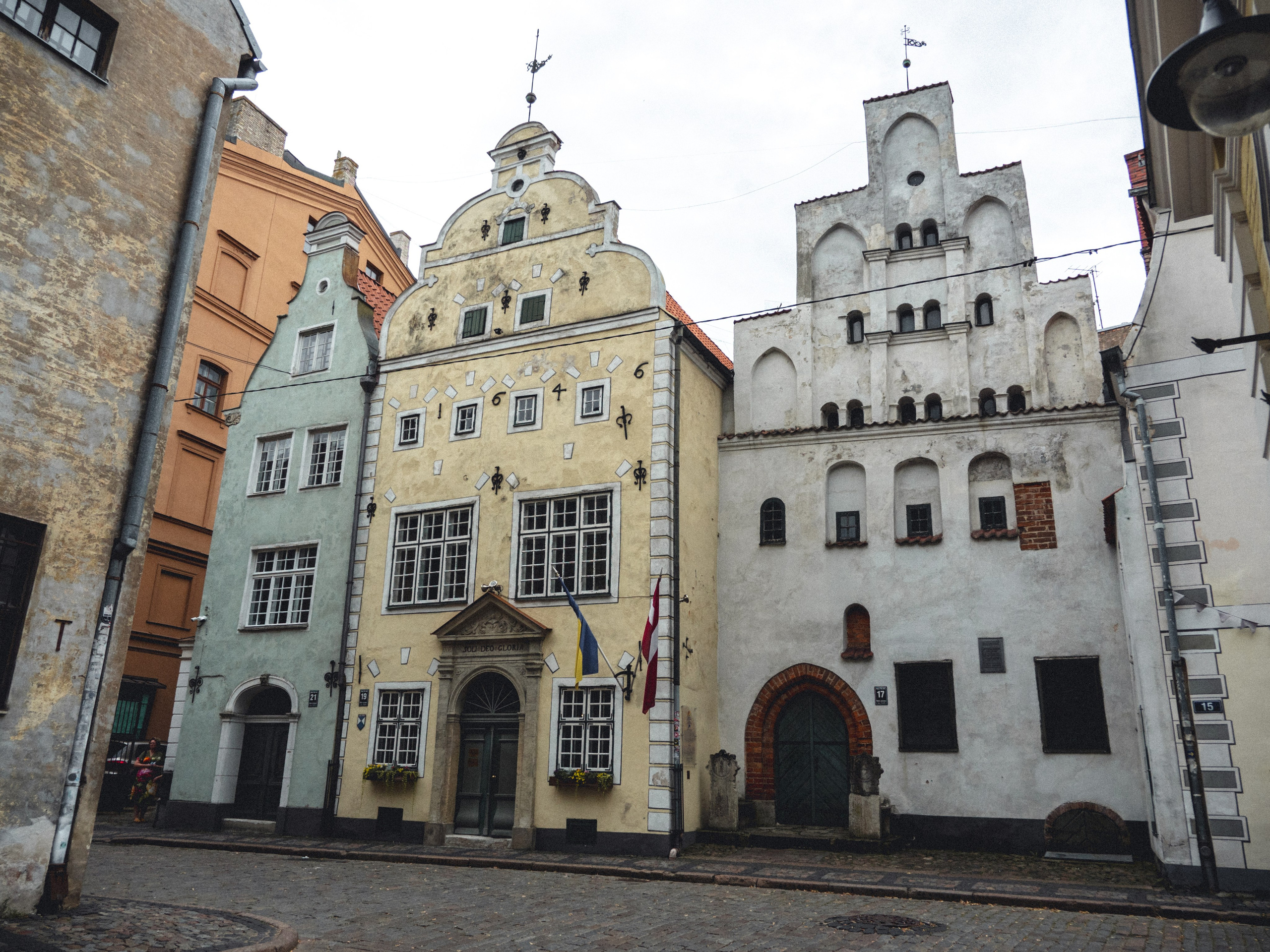 Voyage à Riga. Photographe sur Cote d’Azur. Portraits de familles, couples, enfants, événements