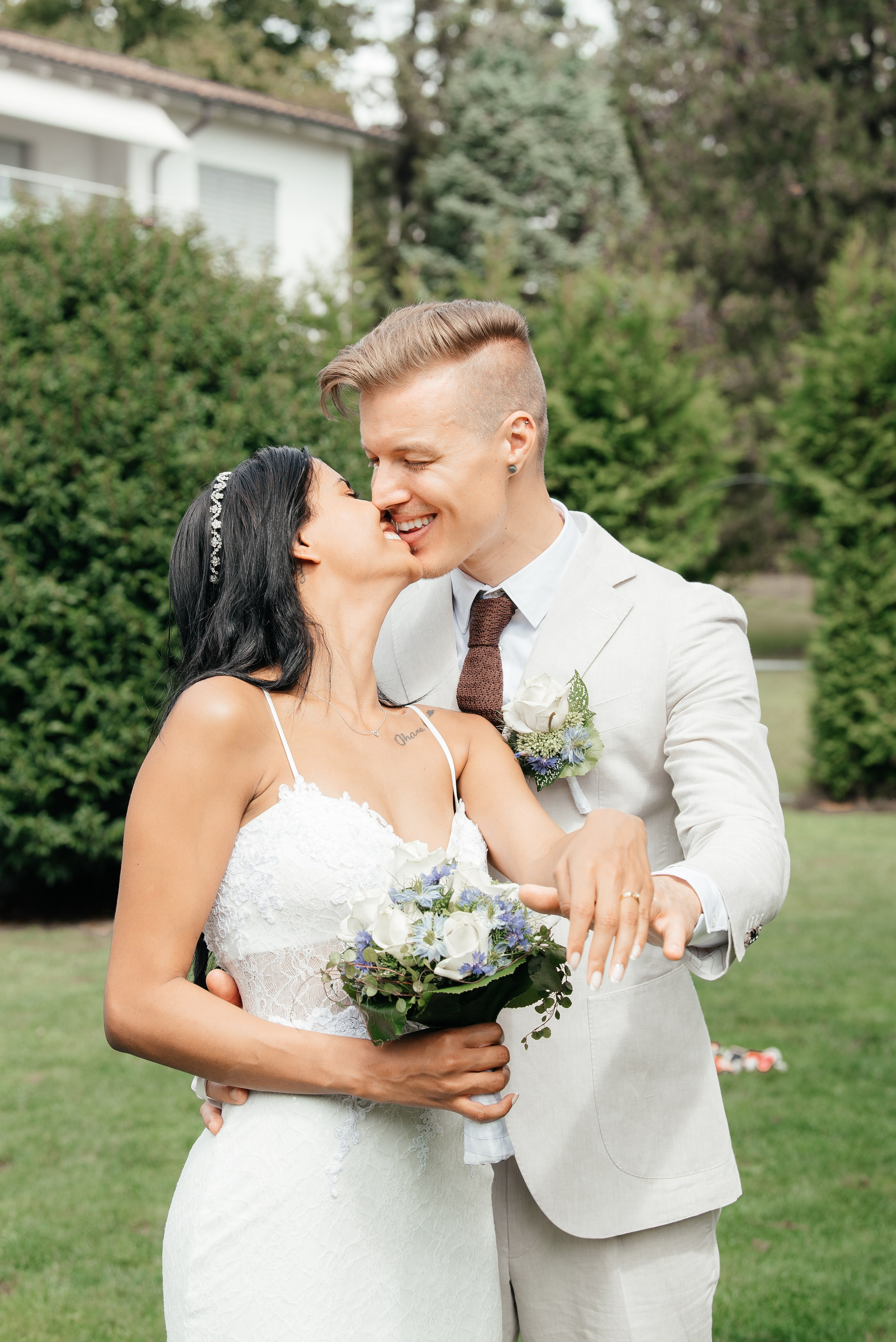 KAIANE & BENJAMIN Meilen, Switzerland. I am Elena Altendorfer. Wedding photographer in Zurich and Switzerland