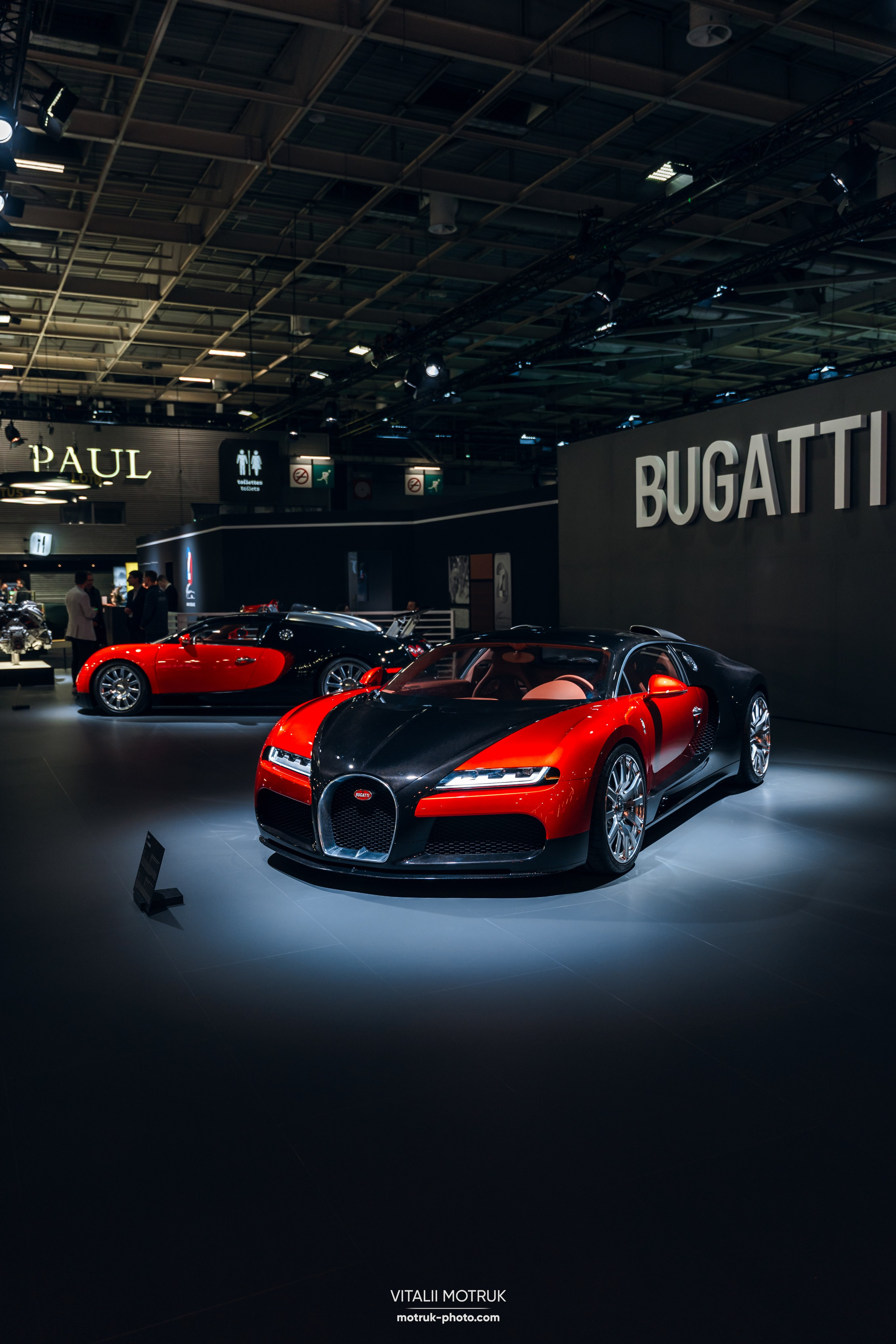 Retromobile 2026. Photographe de voitures à Paris — Vitalii Motruk