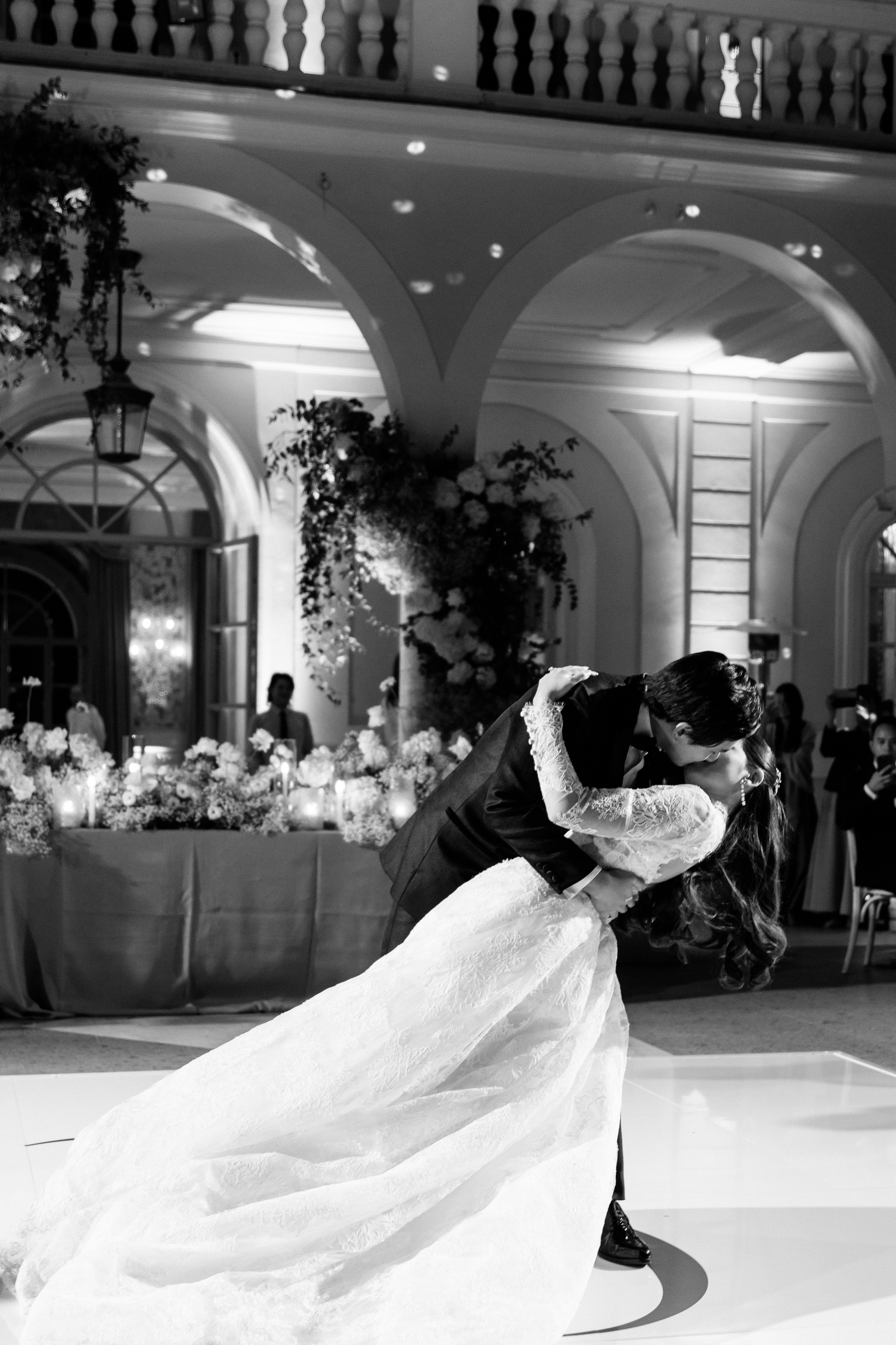 Wedding photographer Italy Rome, Tuscany, Lake Como, Sicily, Puglia. Wedding Photographer Rome Tuscany Como Sicily Puglia Amalfy Italy- Oksana Savenchuk