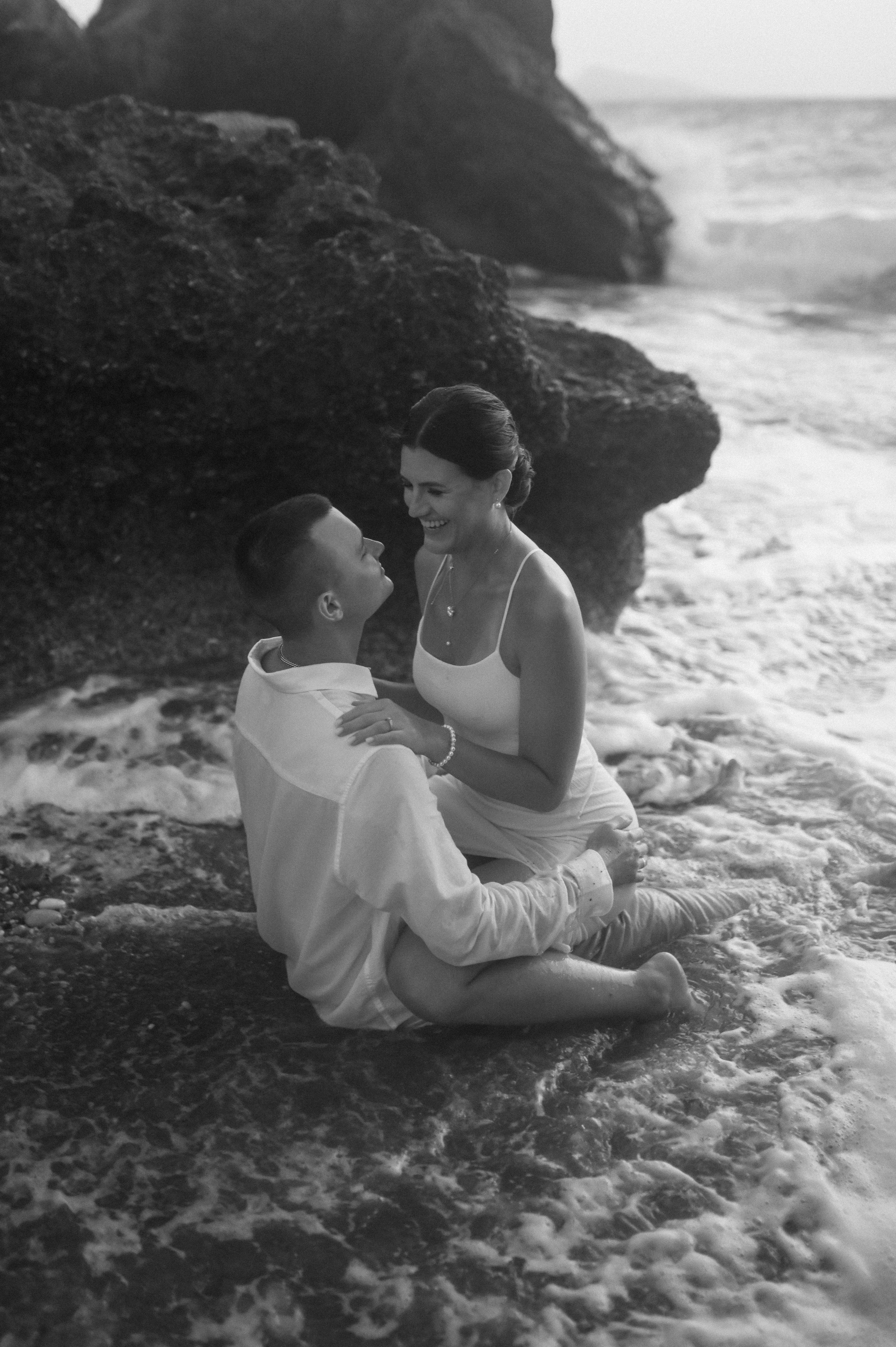 Honeymoon photoshoot Rhodes. Photographer in Rhodes Island